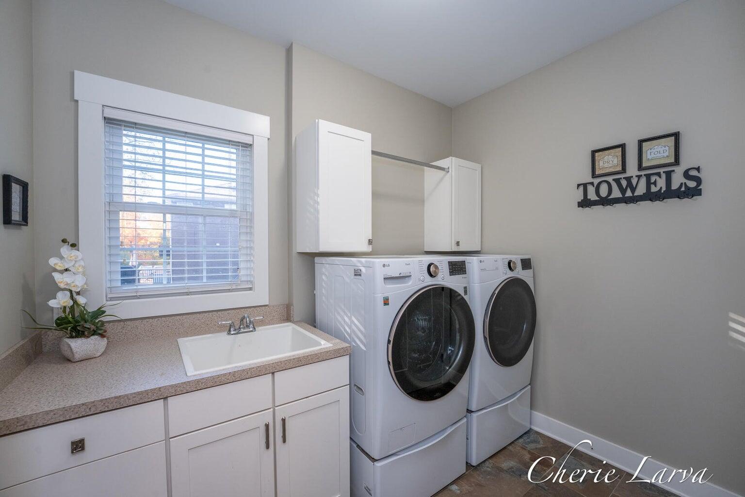 6436 Summer Meadows Drive NE