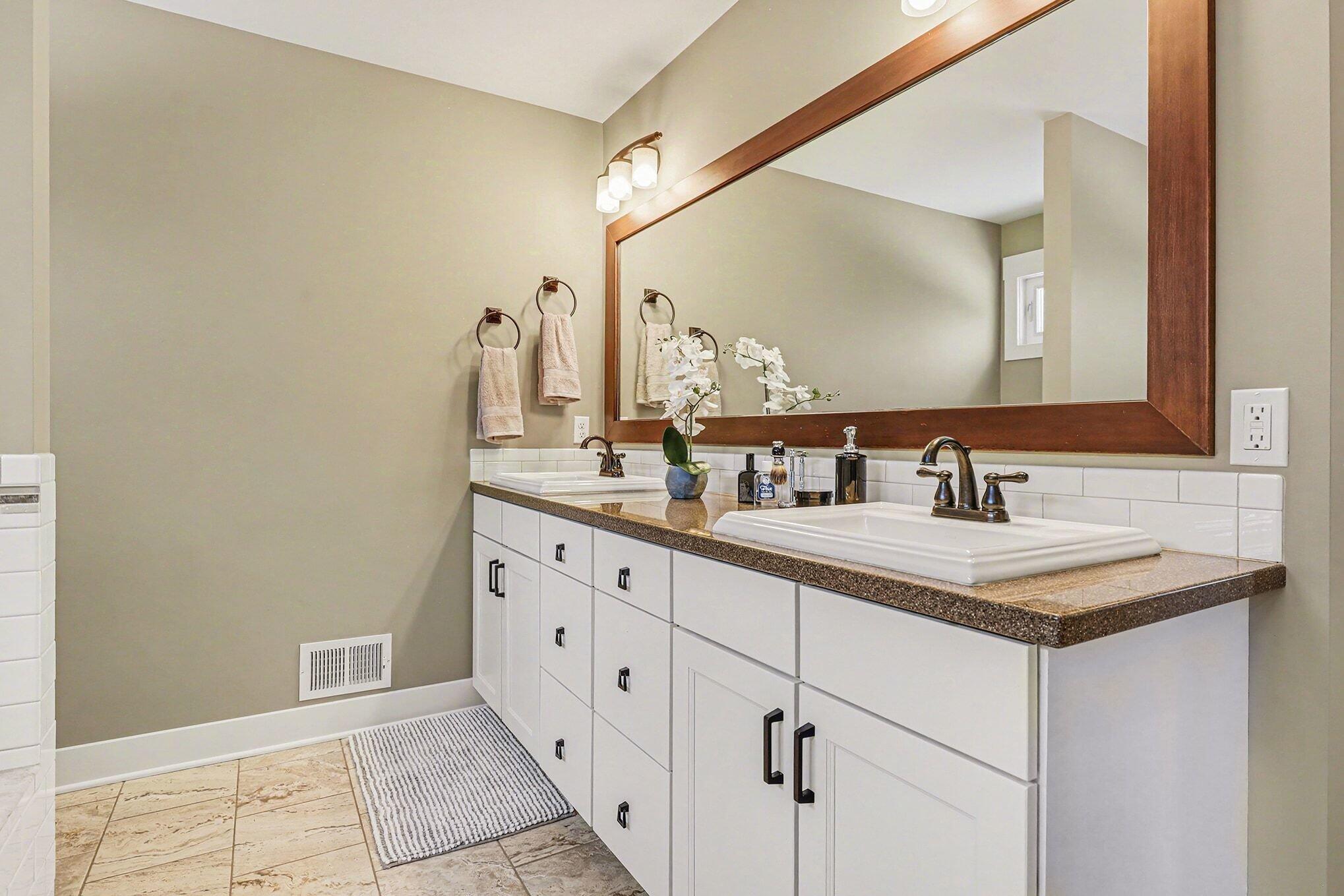 6436 Summer Meadows Drive NE