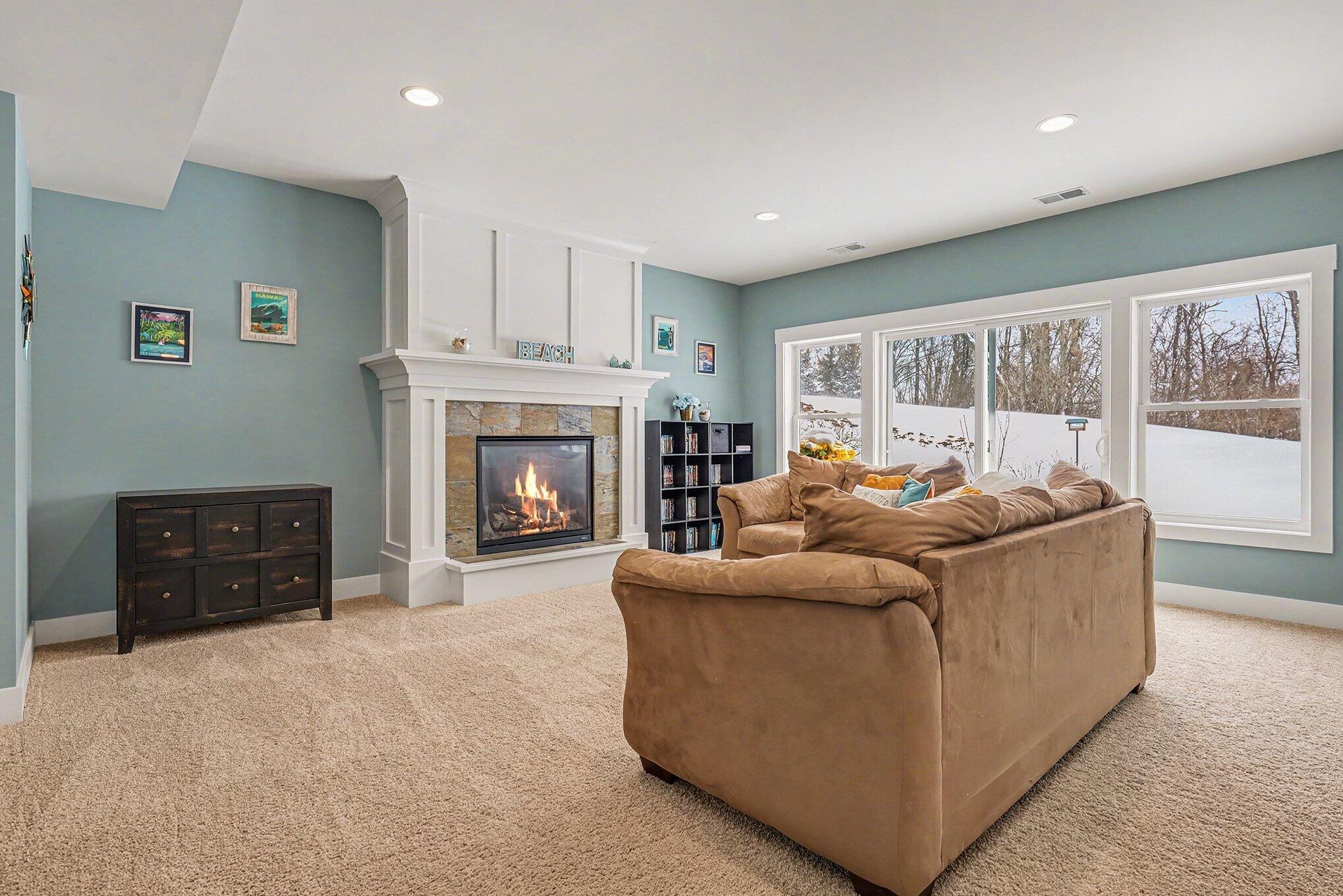 6436 Summer Meadows Drive NE