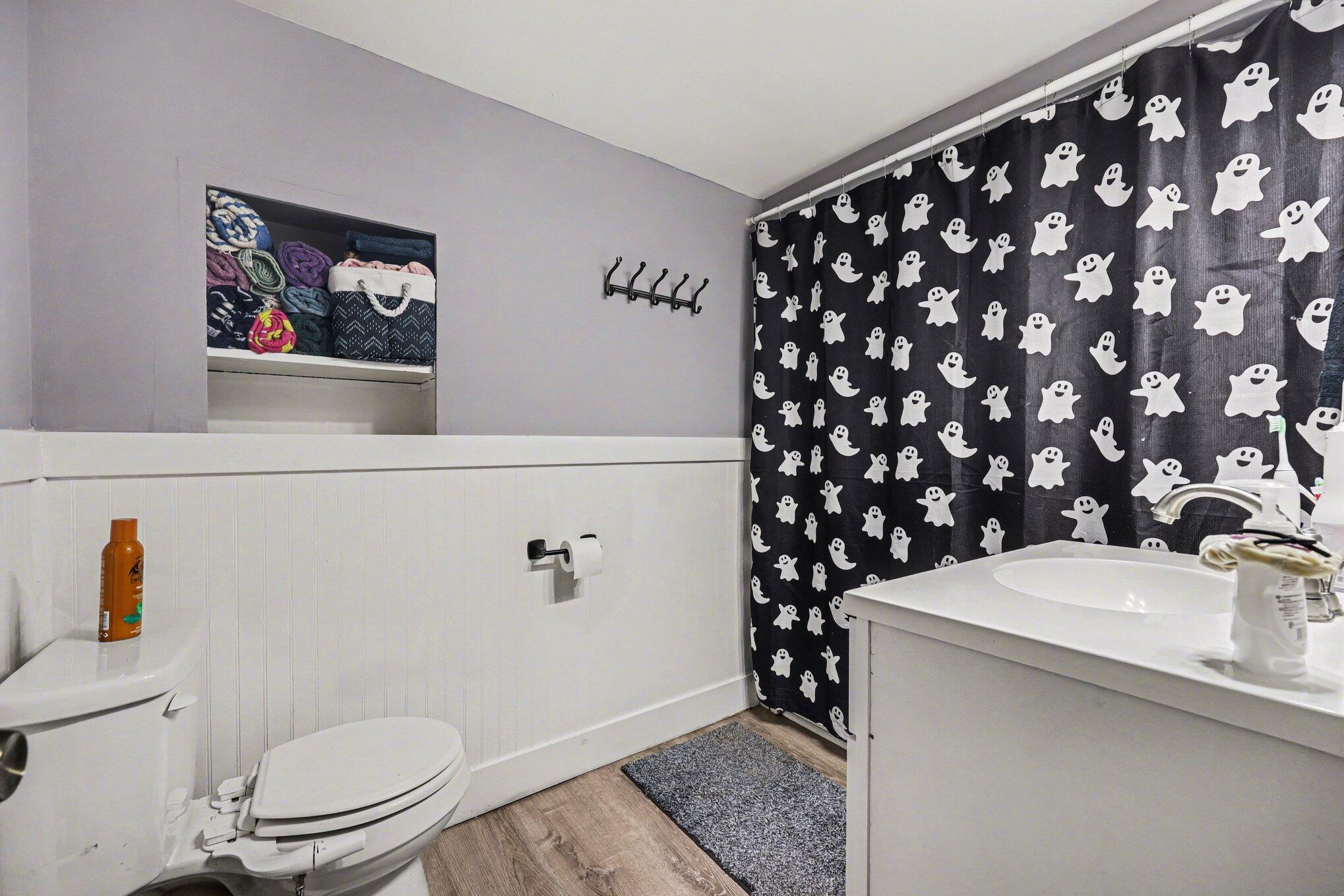 1945 Galewood Avenue SW