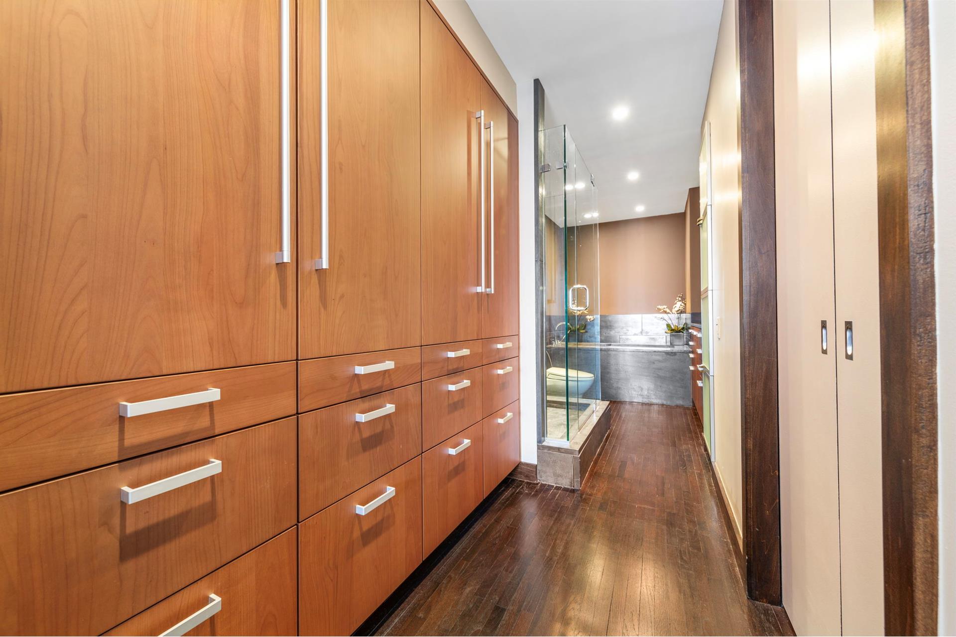 15 W 53RD Street 30F