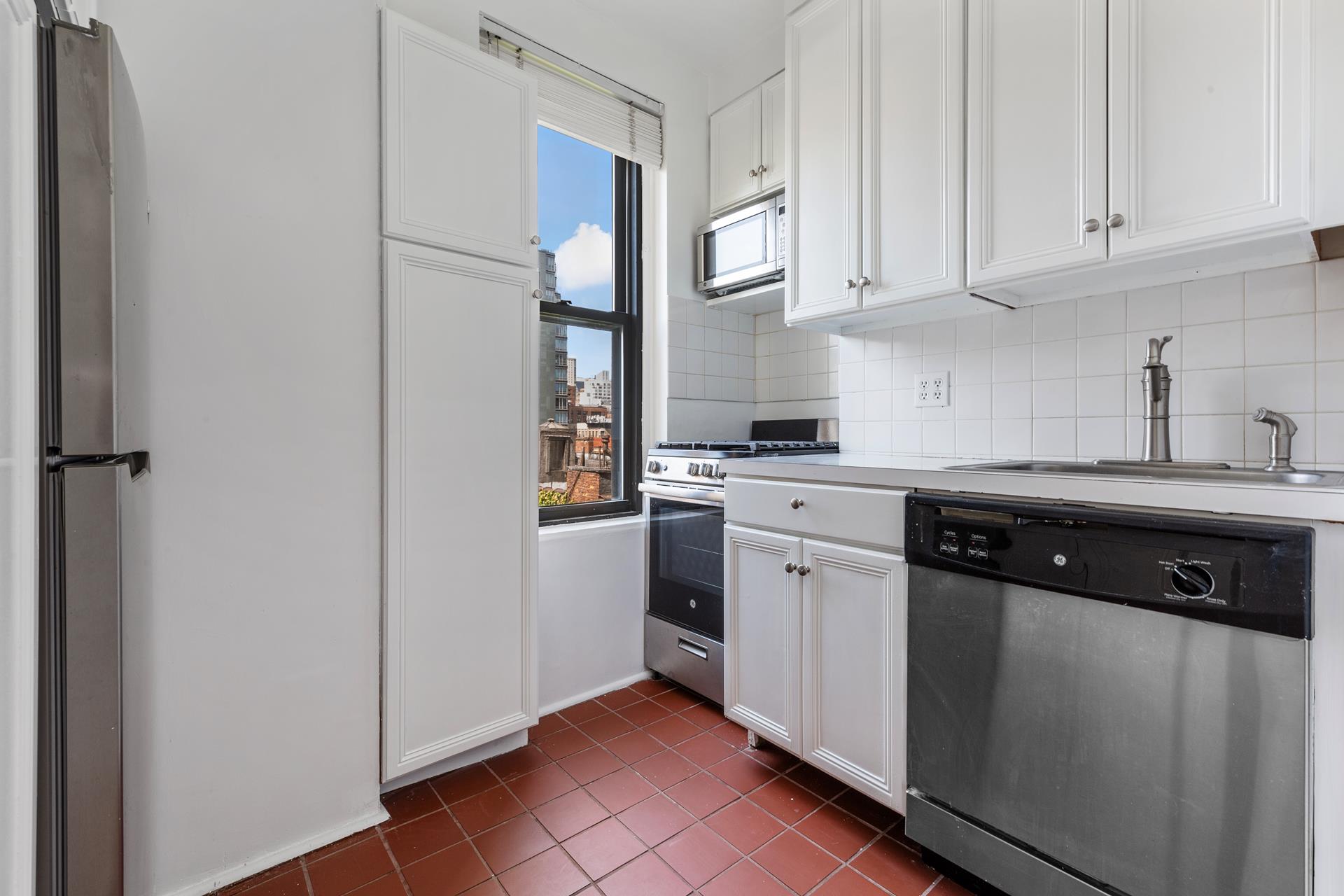 308 E 79TH Street 7L