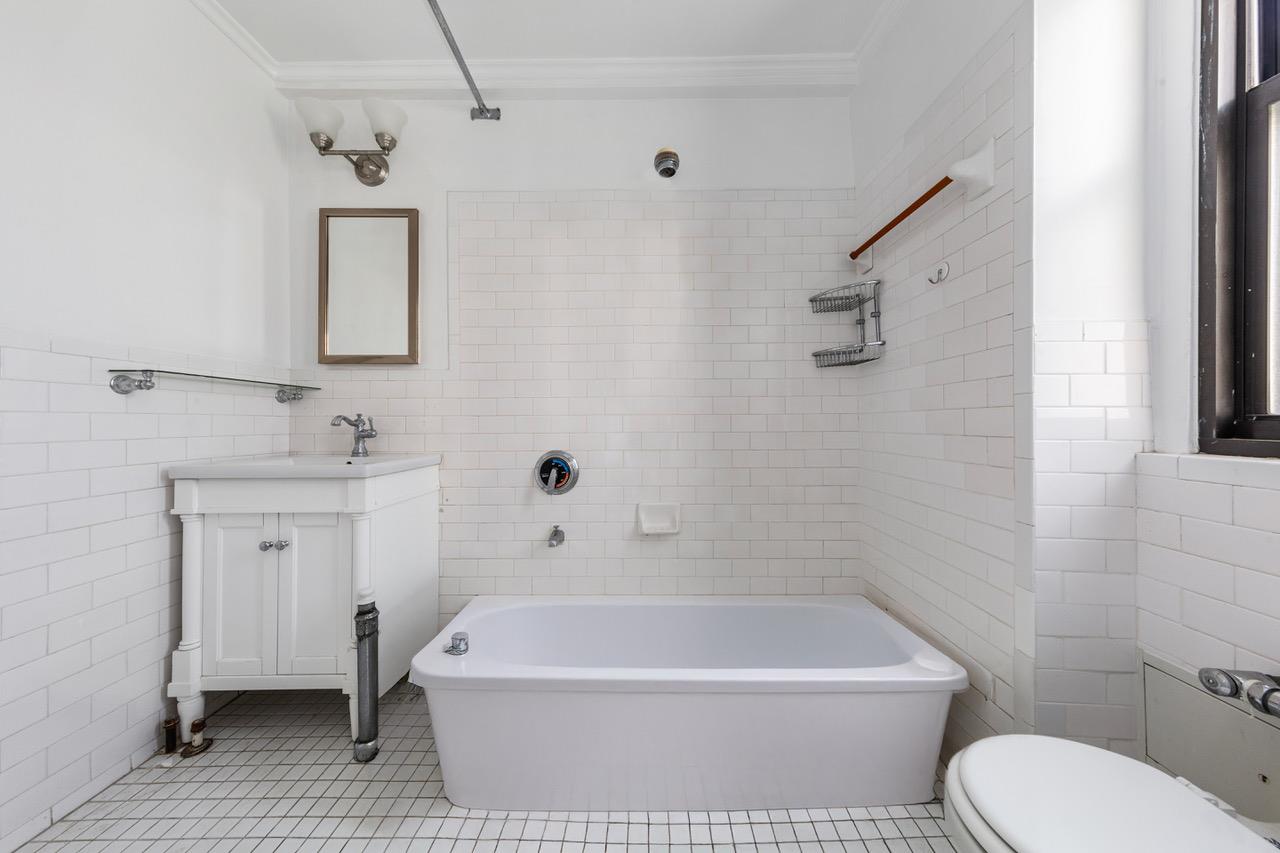 308 E 79TH Street 7L