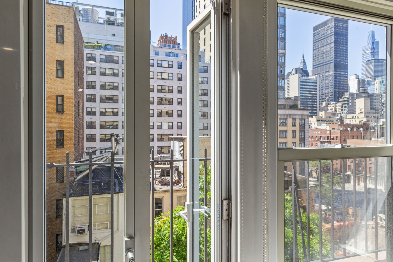 400 E 52ND Street 7J