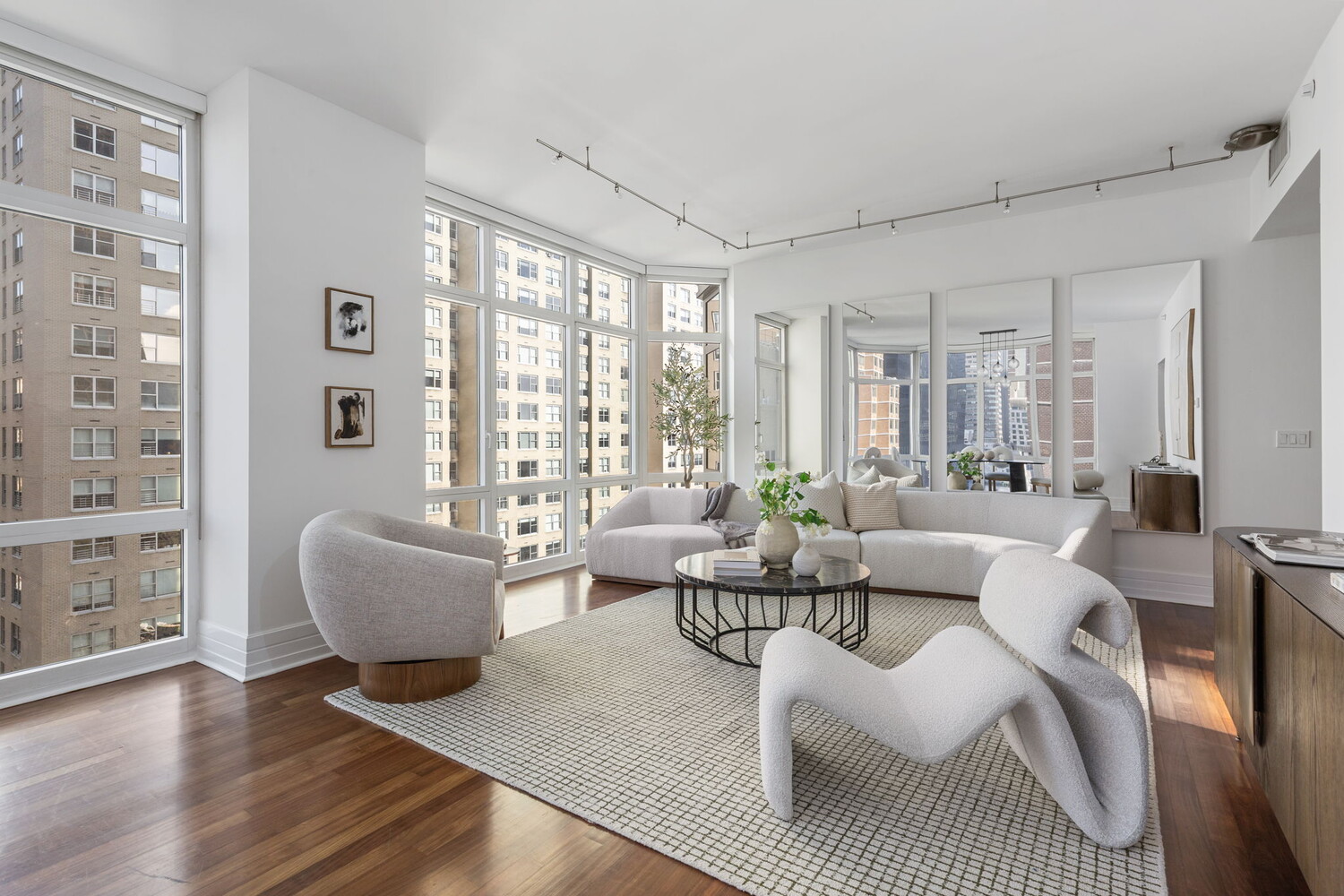 300 E 55TH Street 17B