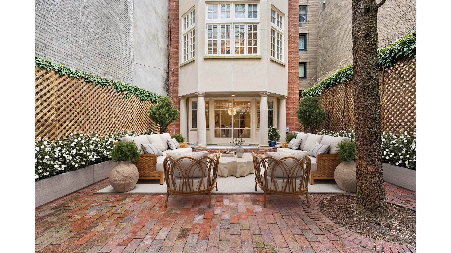 7 E 69TH Street