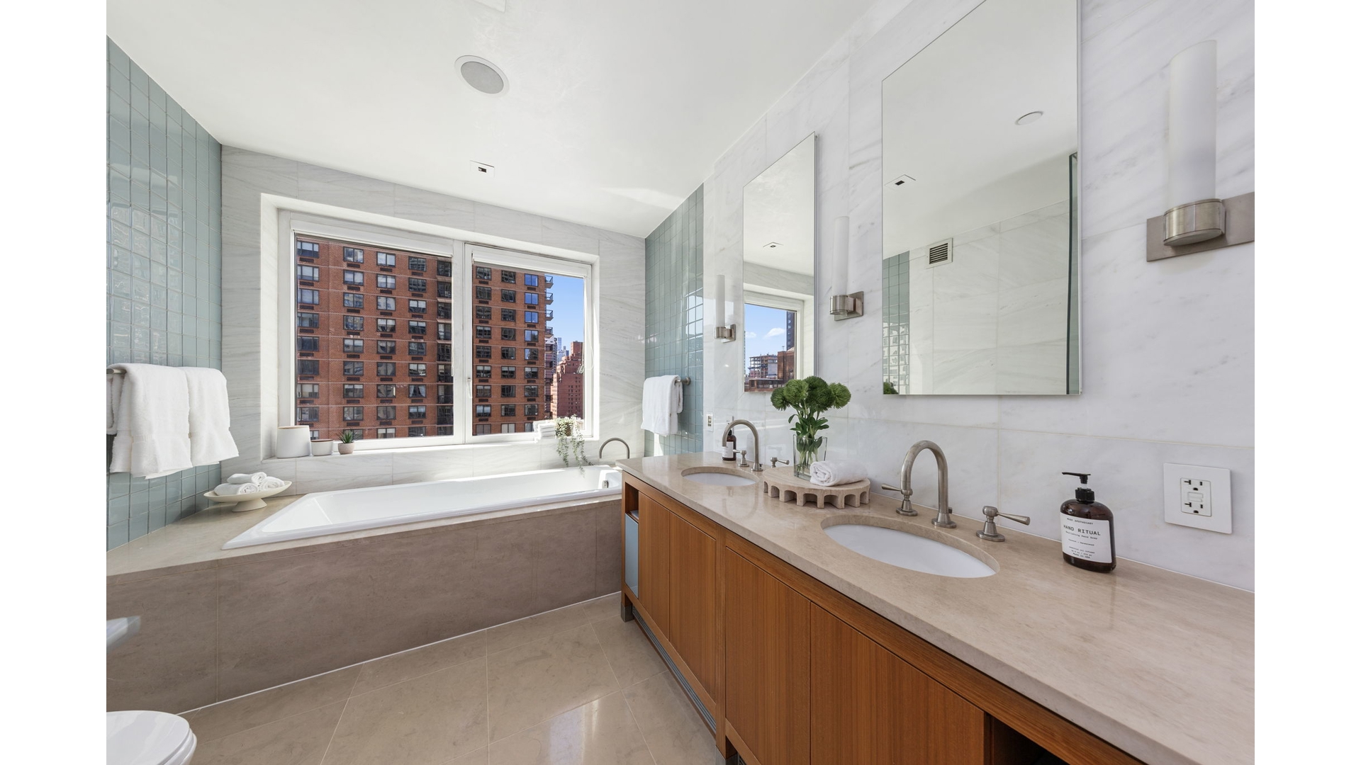 300 E 55TH Street 10D