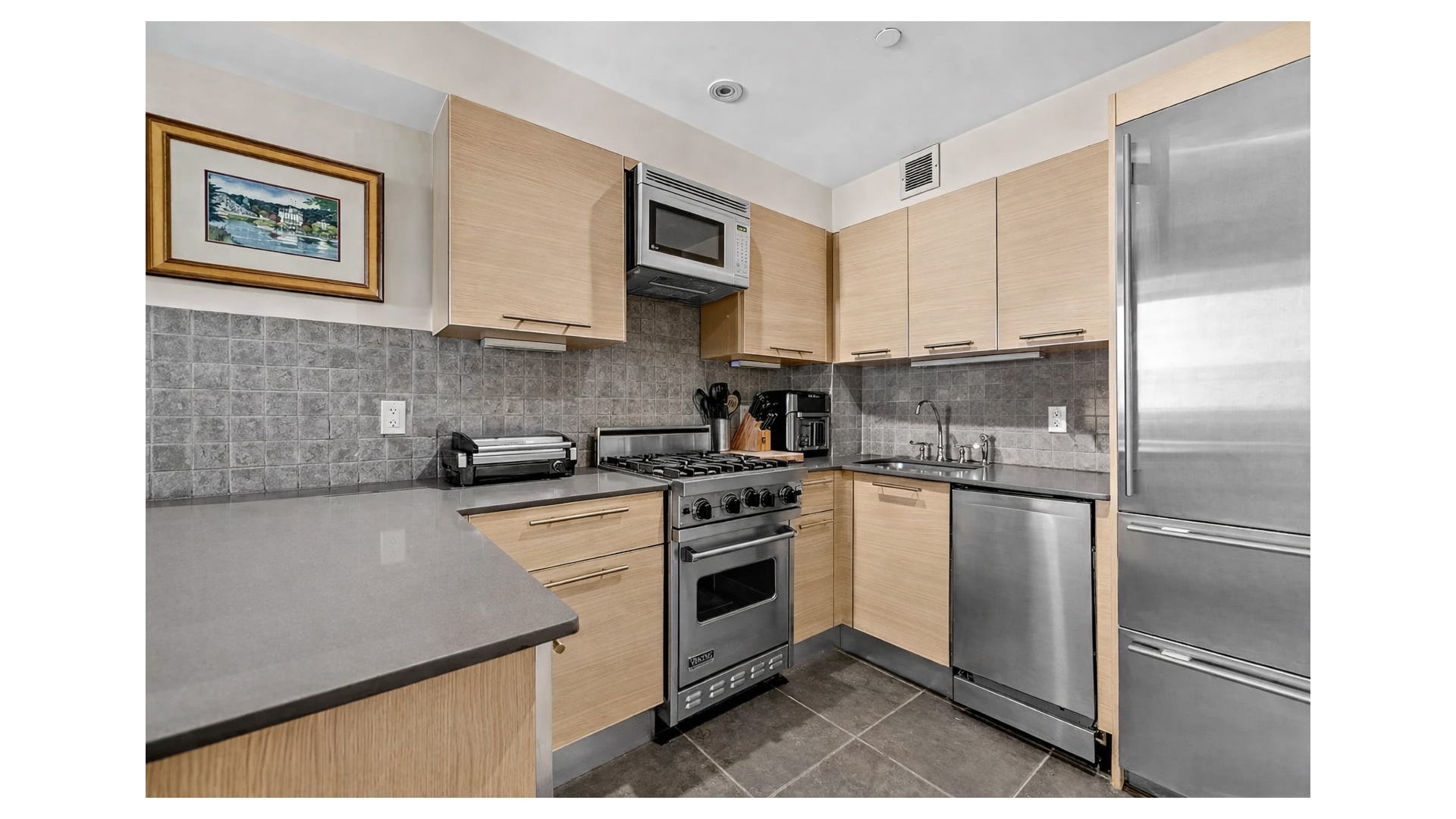 215 E 81ST Street 5B