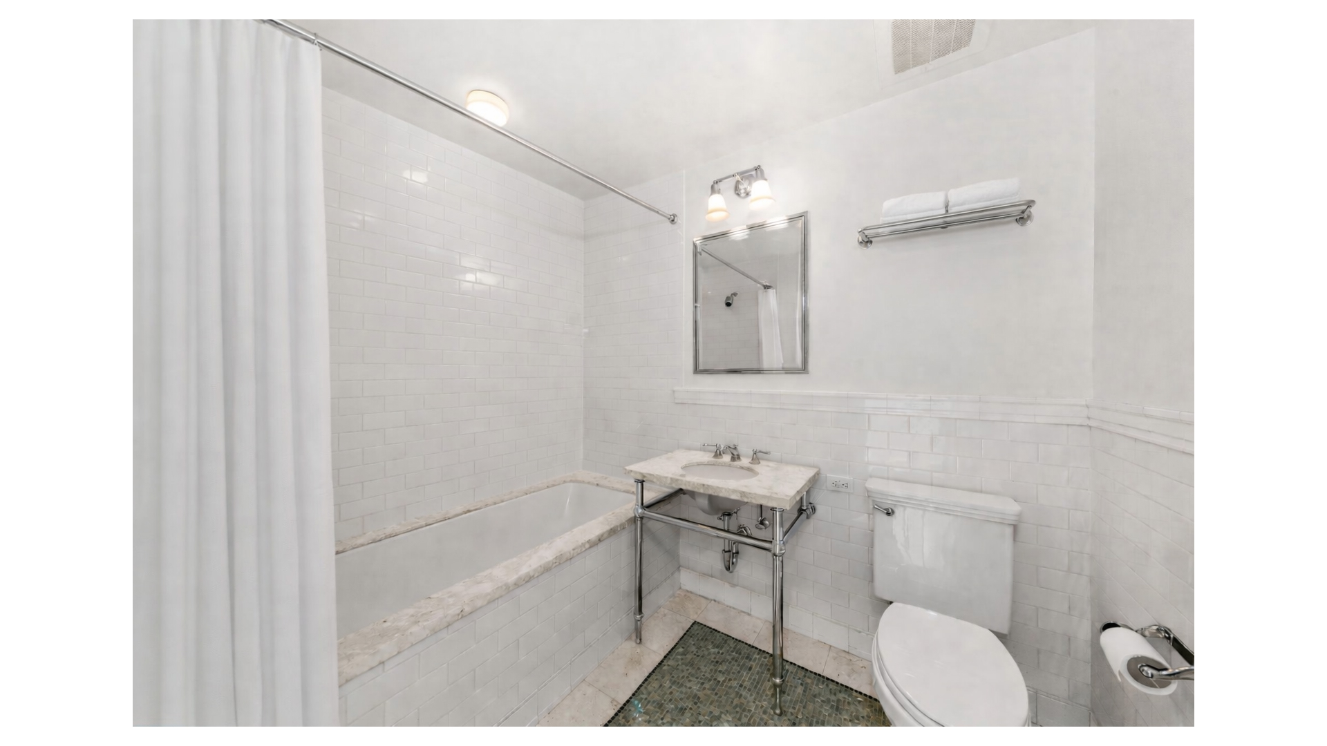 18 W 74TH Street 1