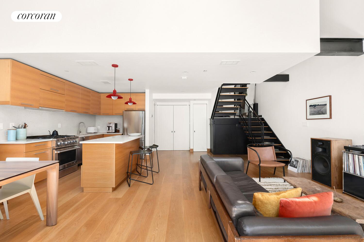 130 JACKSON Street 1E