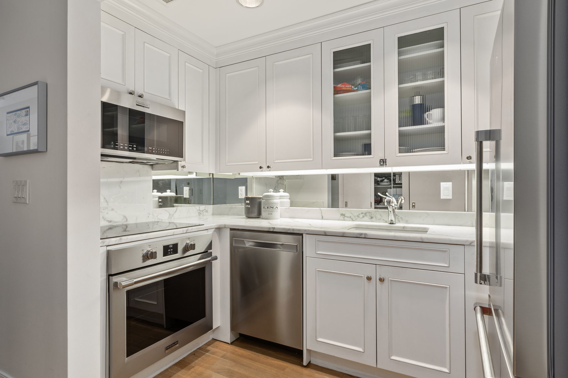 502 PARK Avenue 14F