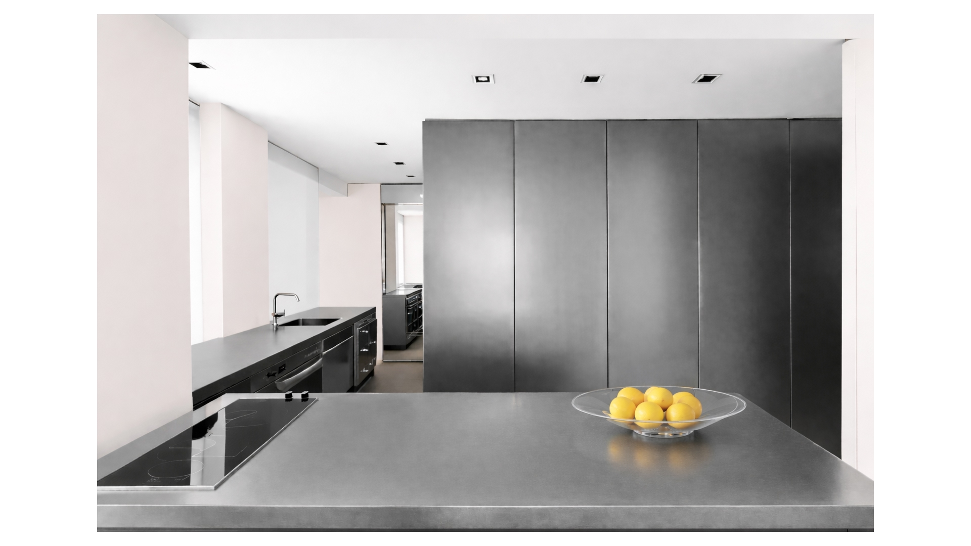 785 PARK Avenue 17BC