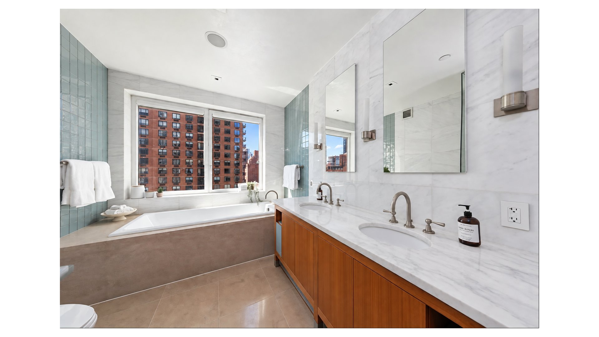 300 E 55TH Street 11D