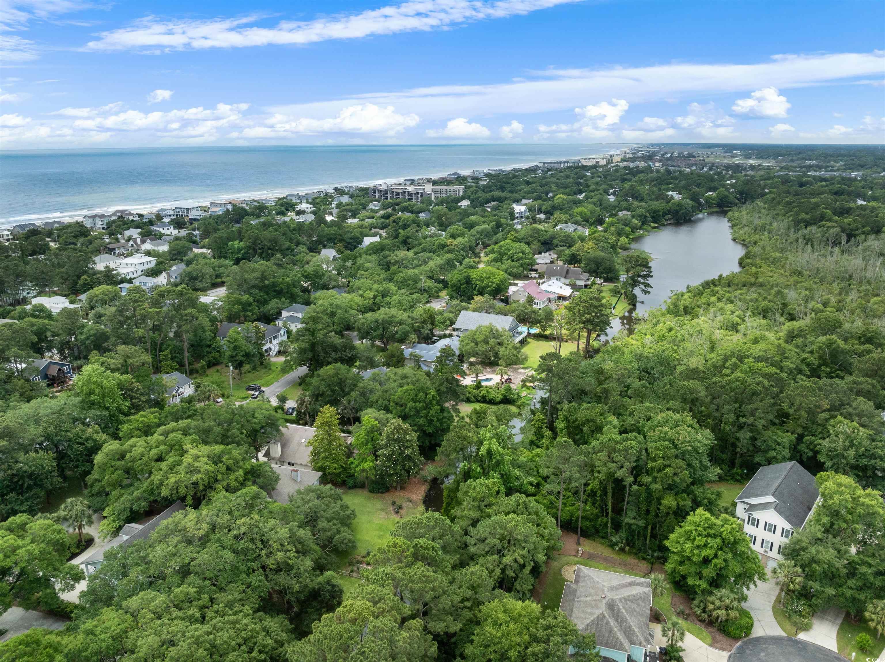 371 Lakeshore Dr.