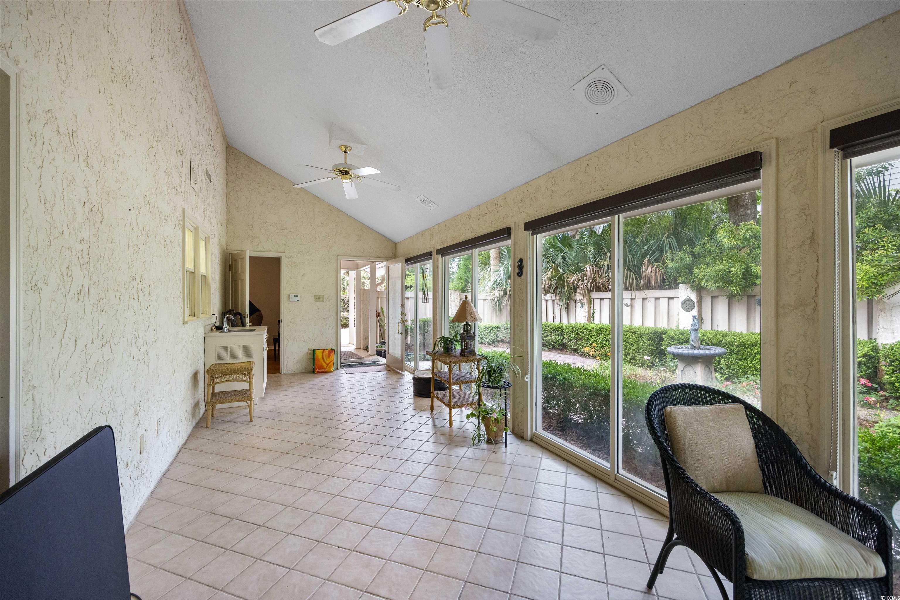 371 Lakeshore Dr.