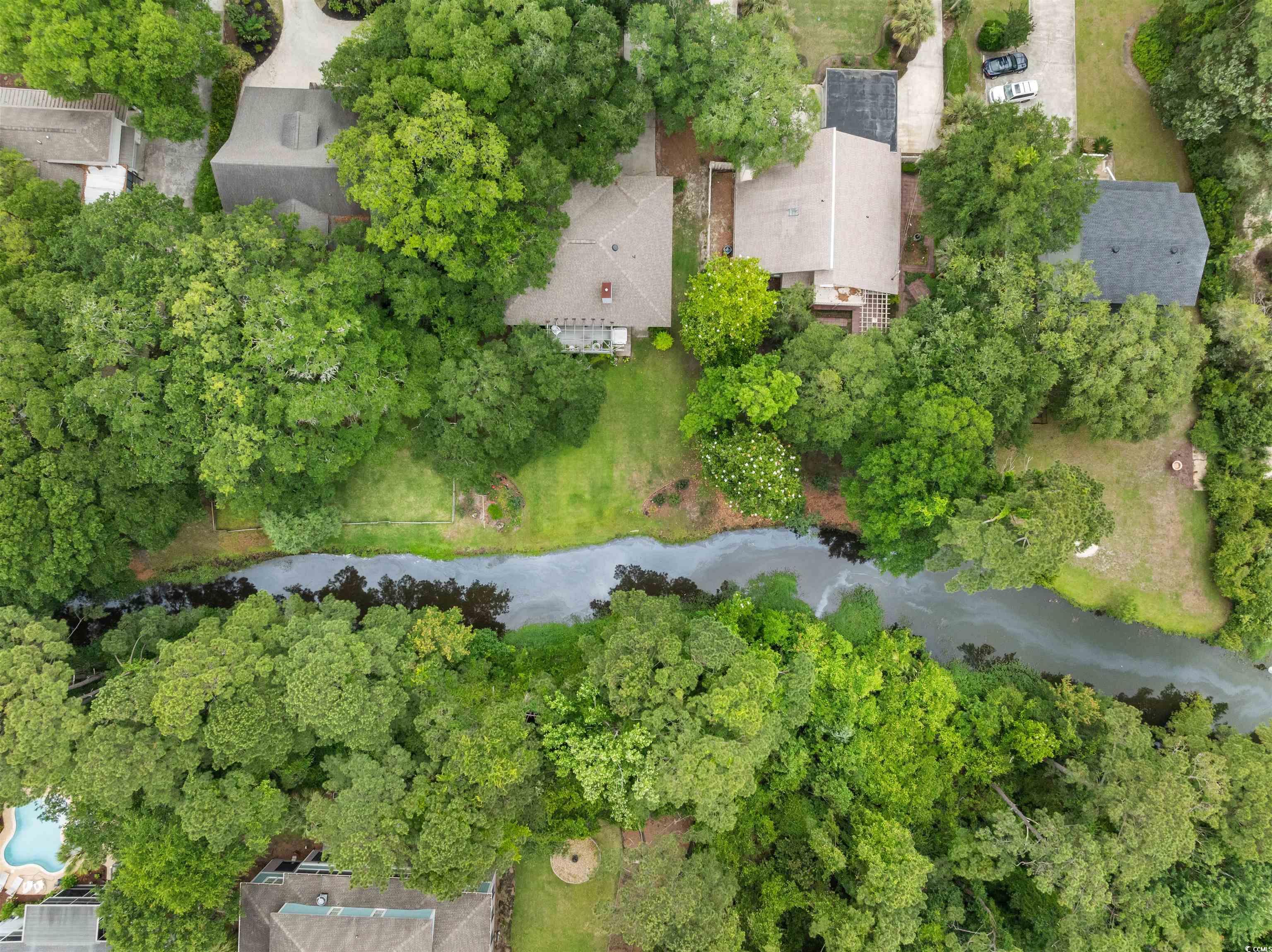 371 Lakeshore Dr.