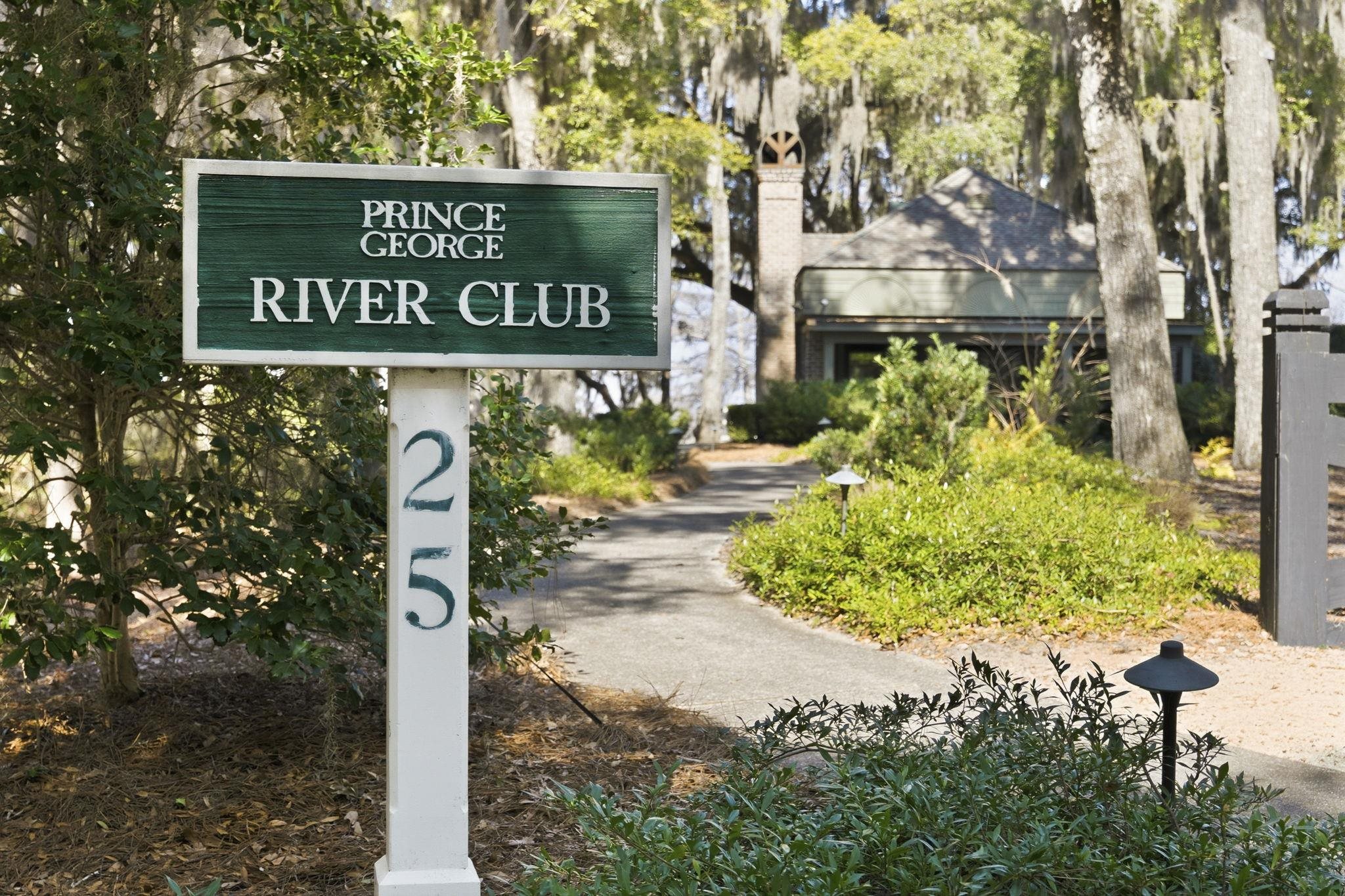 2862 Vanderbilt Blvd.