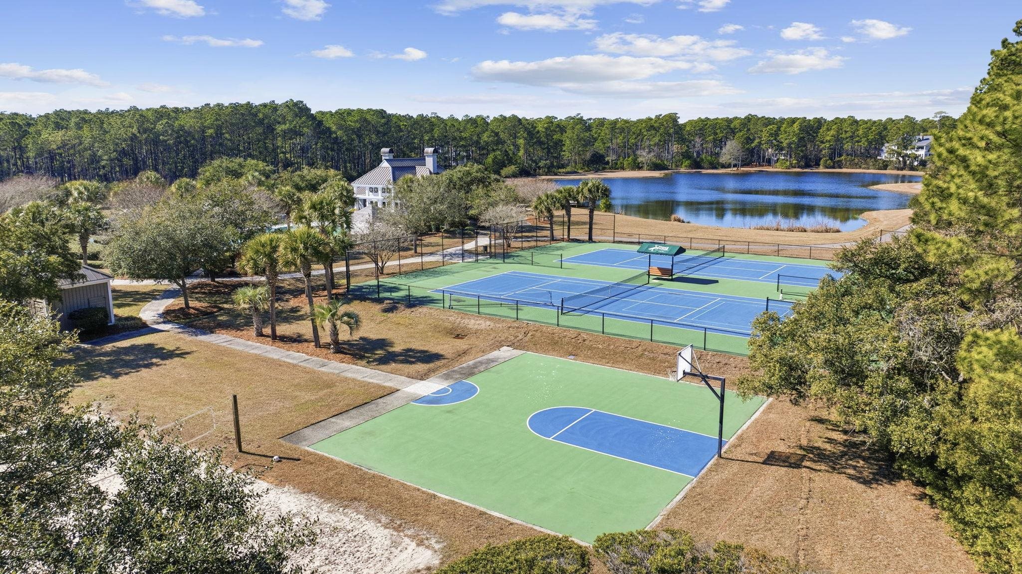 2862 Vanderbilt Blvd.