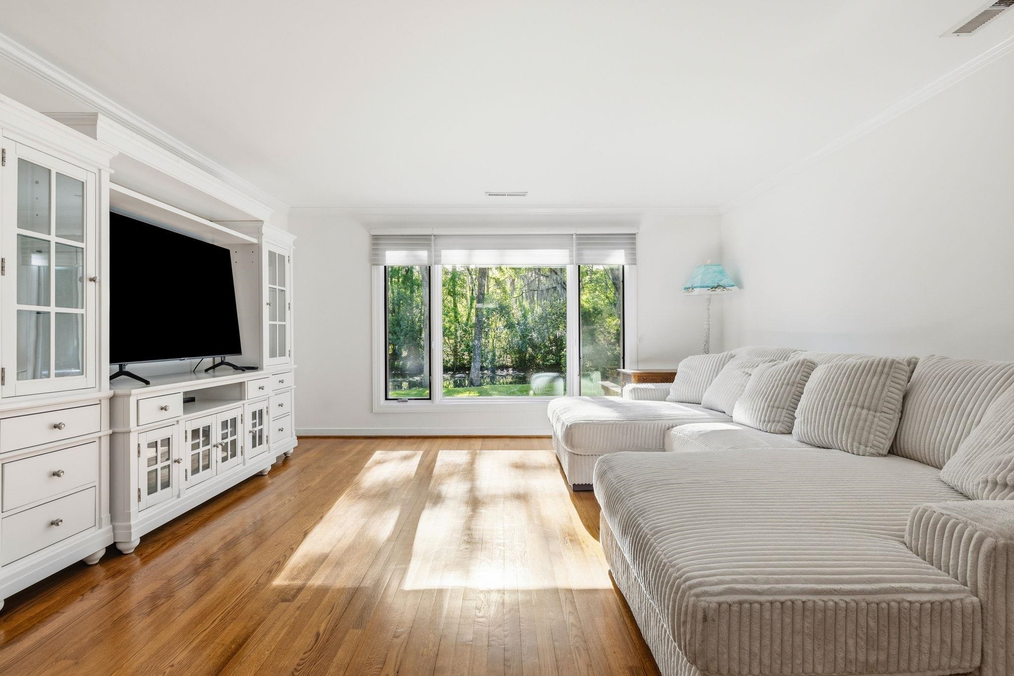 11 Chapel Creek Rd. Unit: 11