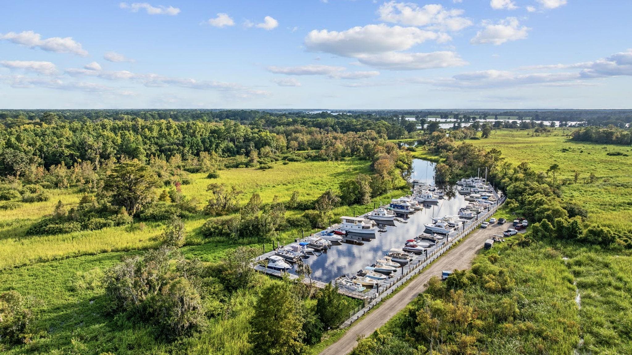 11 Chapel Creek Rd. Unit: 11
