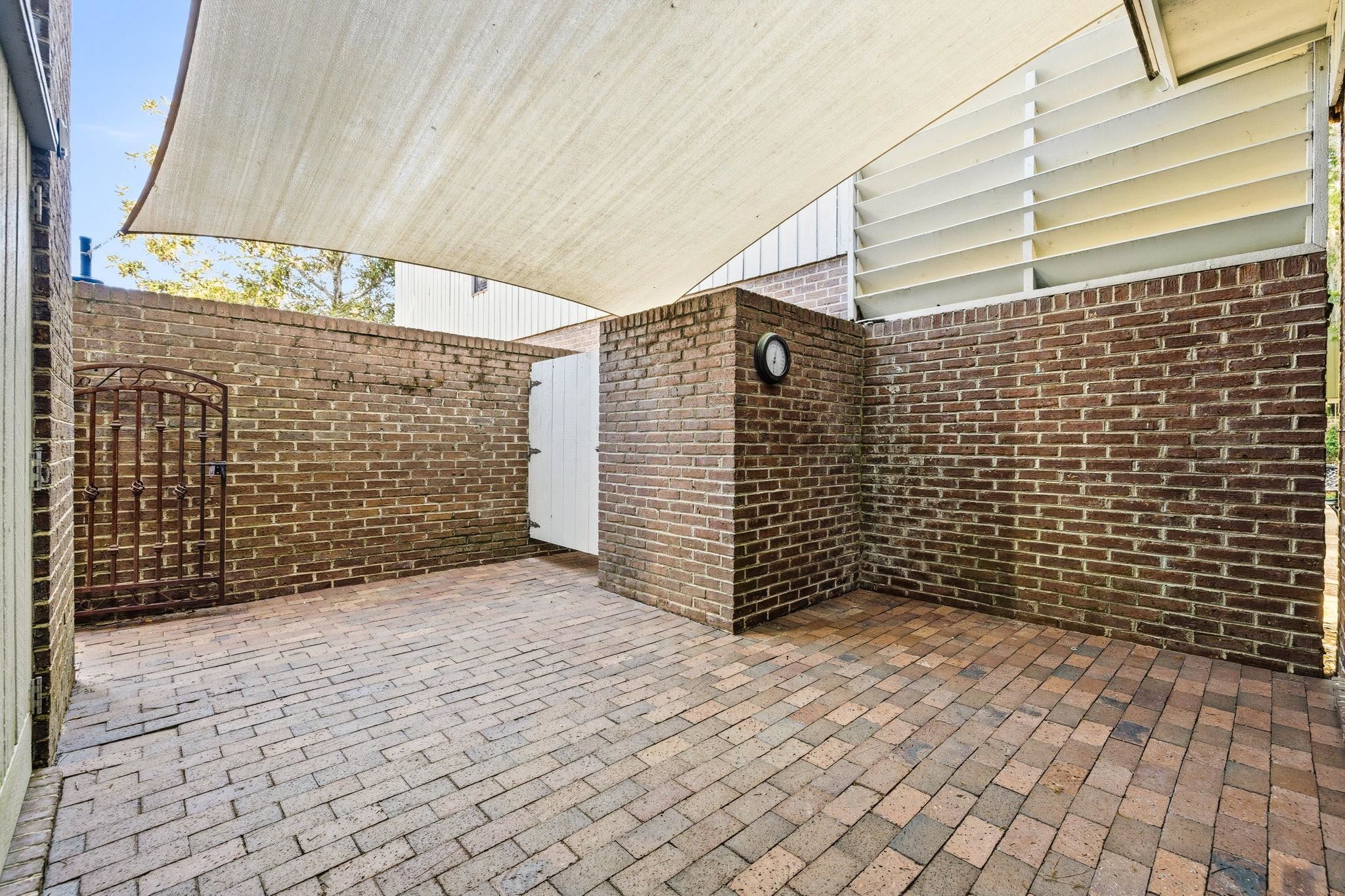 11 Chapel Creek Rd. Unit: 11