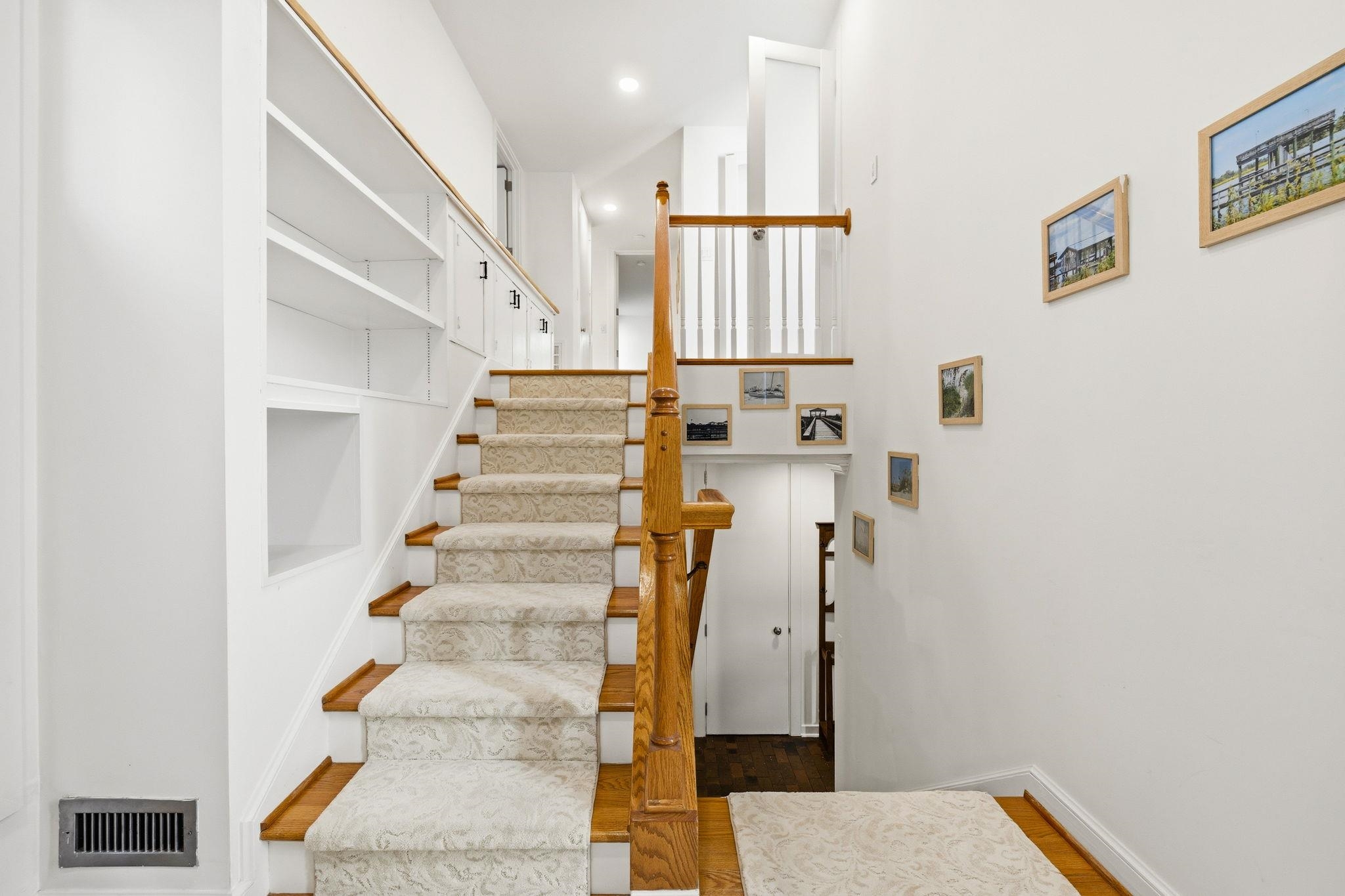 11 Chapel Creek Rd. Unit: 11