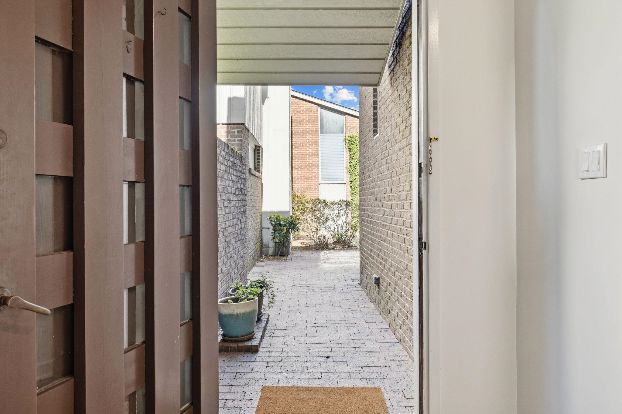 11 Chapel Creek Rd. Unit: 11
