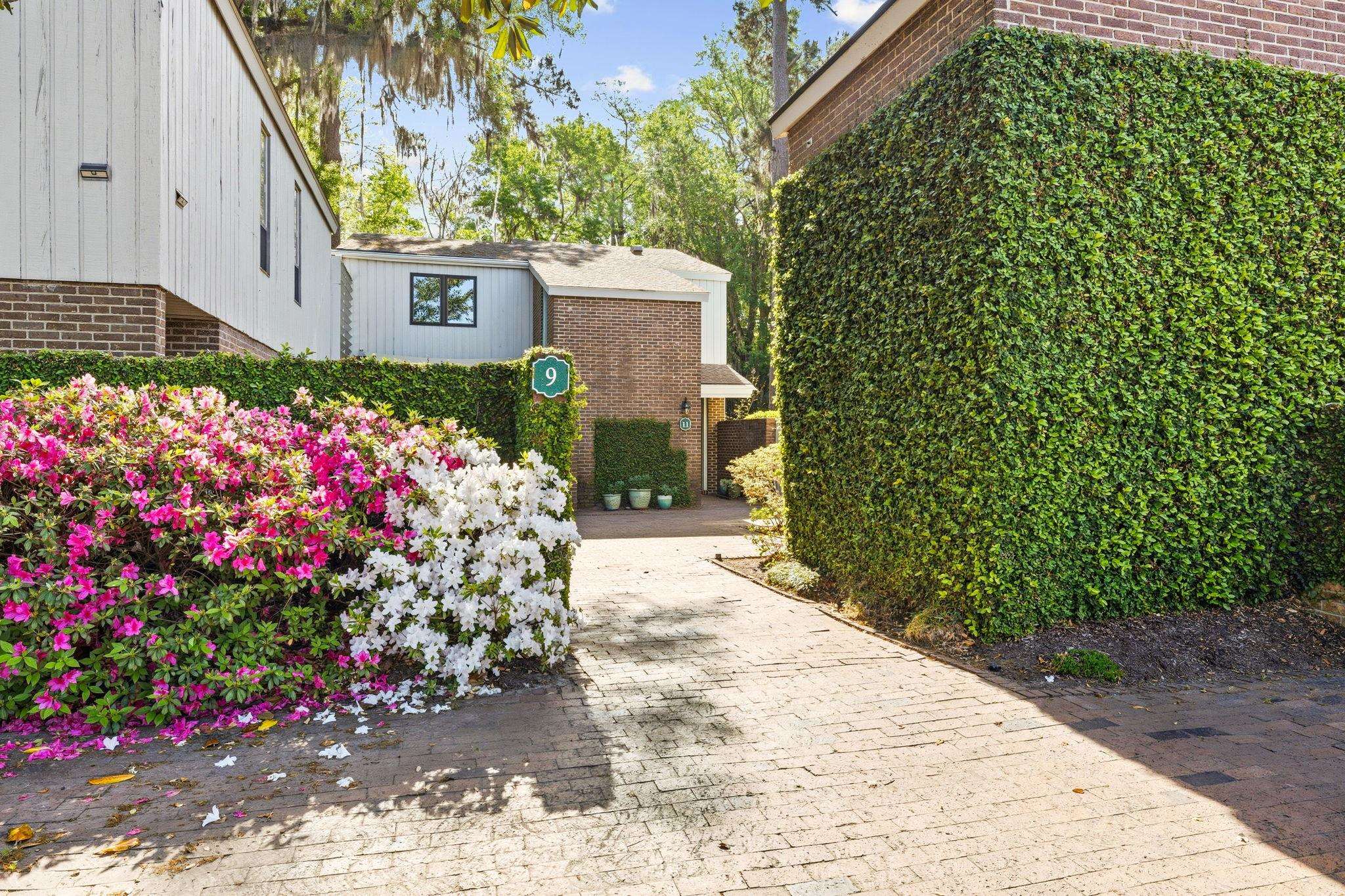 11 Chapel Creek Rd. Unit: 11