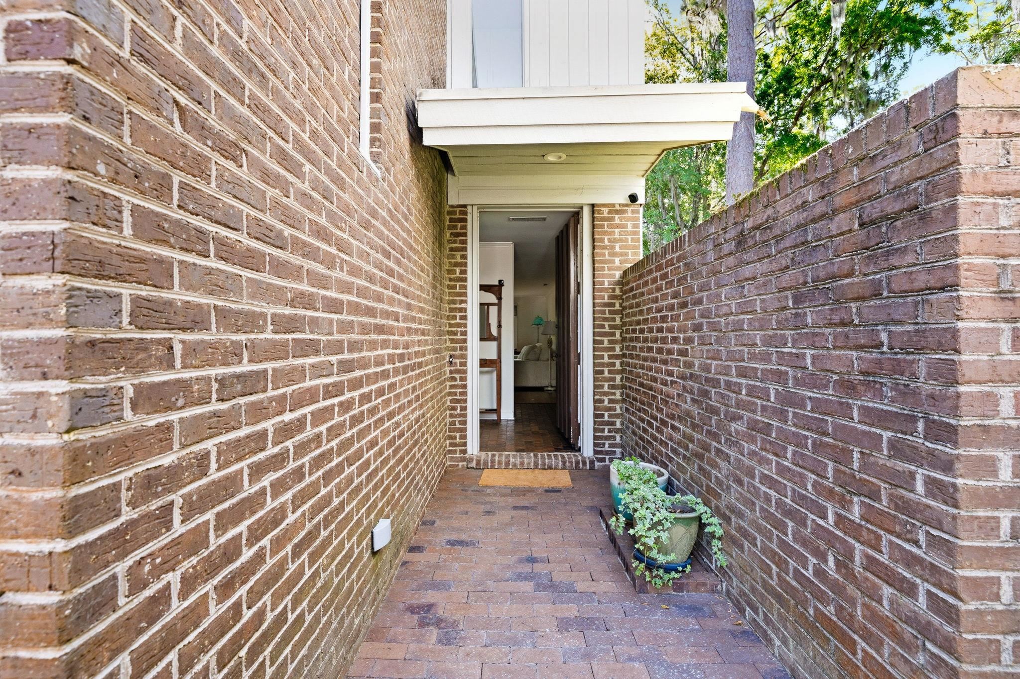 11 Chapel Creek Rd. Unit: 11