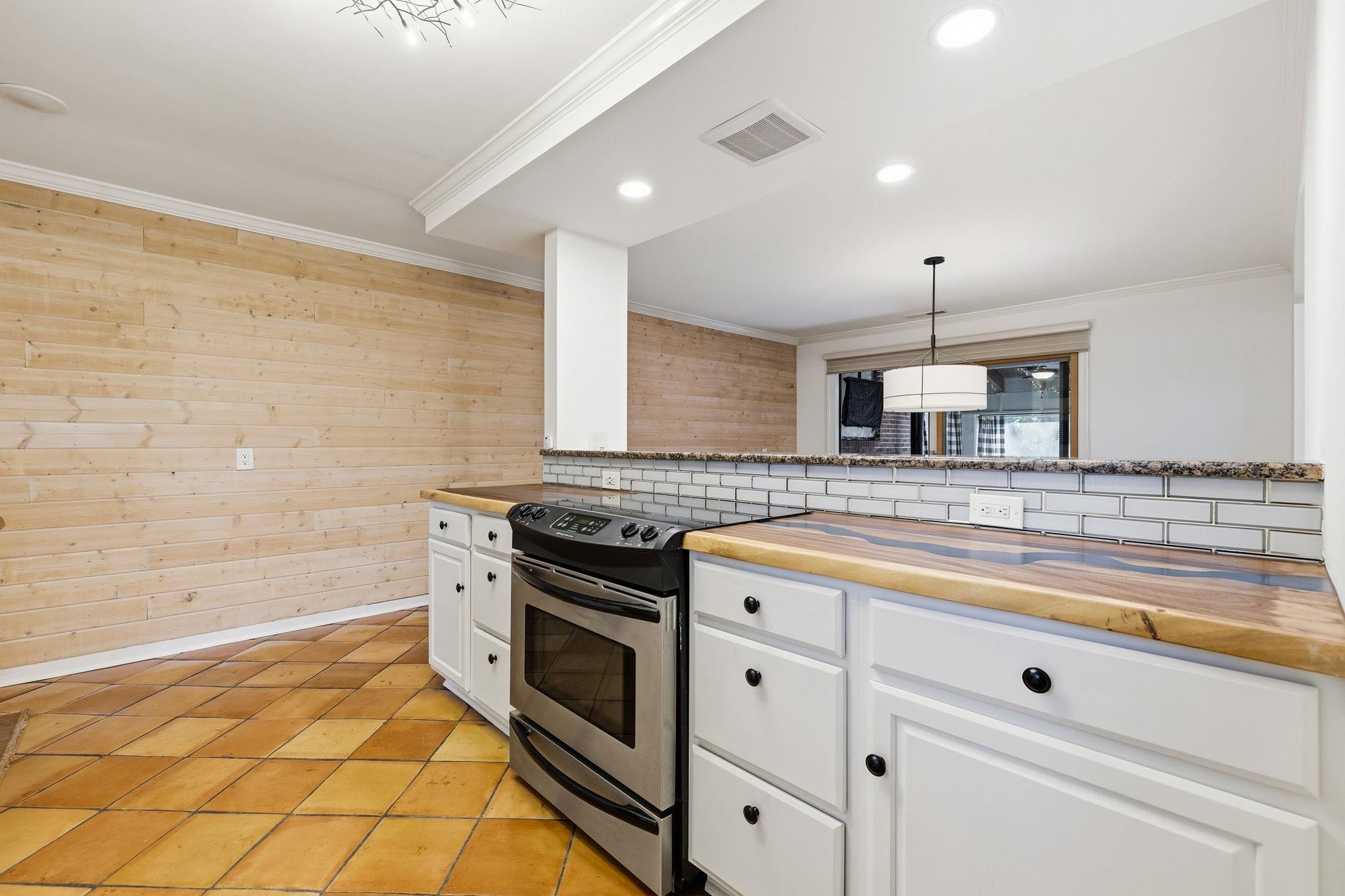 11 Chapel Creek Rd. Unit: 11