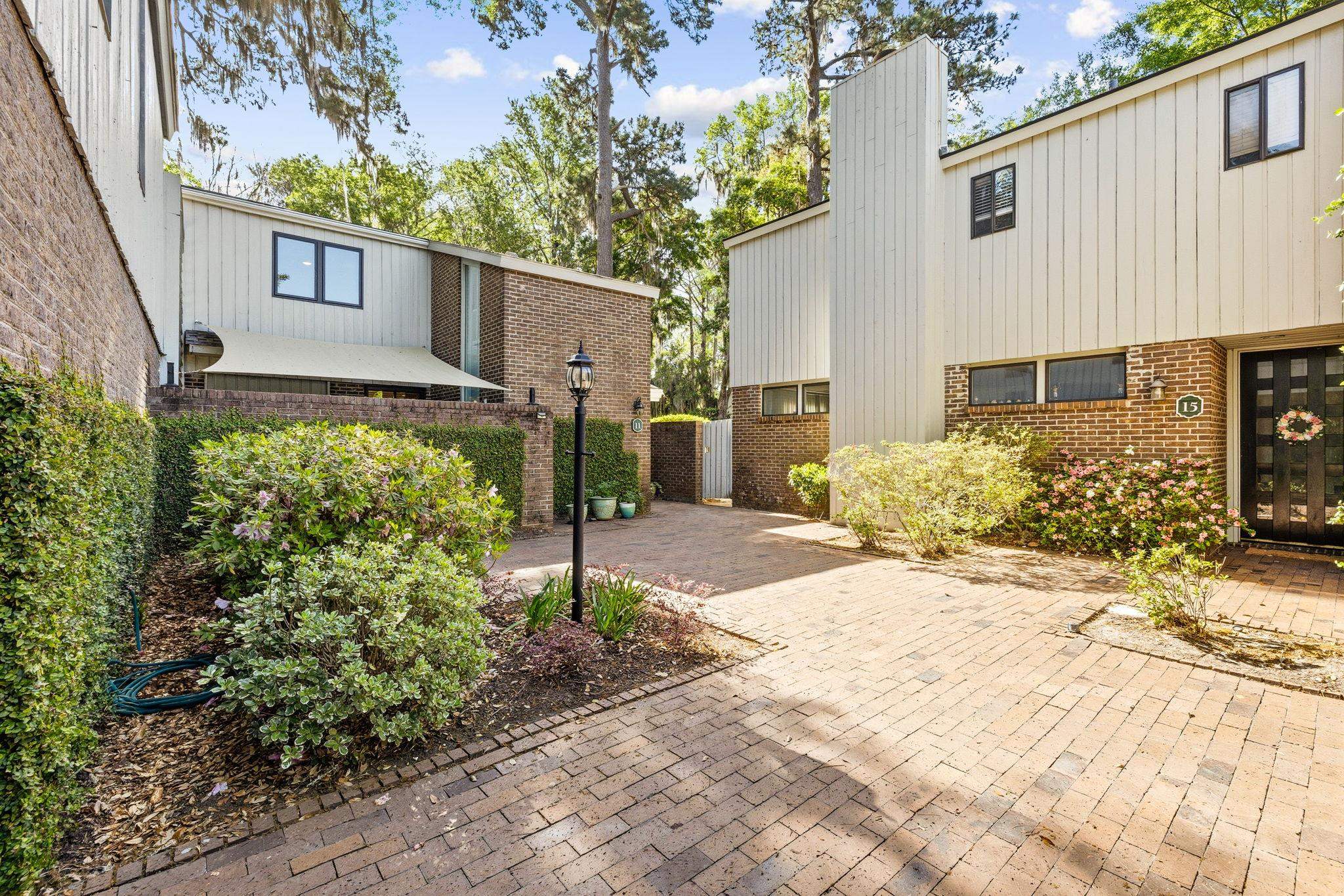 11 Chapel Creek Rd. Unit: 11