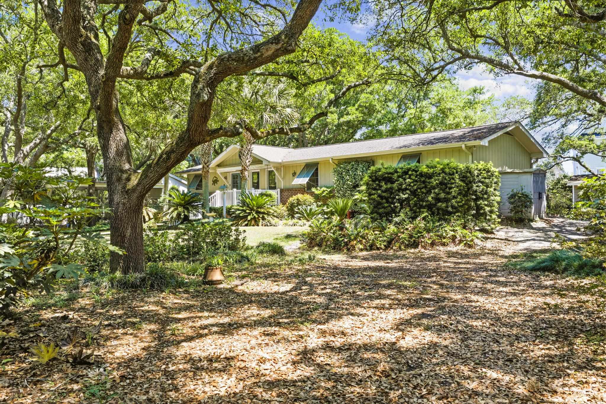 268 Lakeshore Dr.