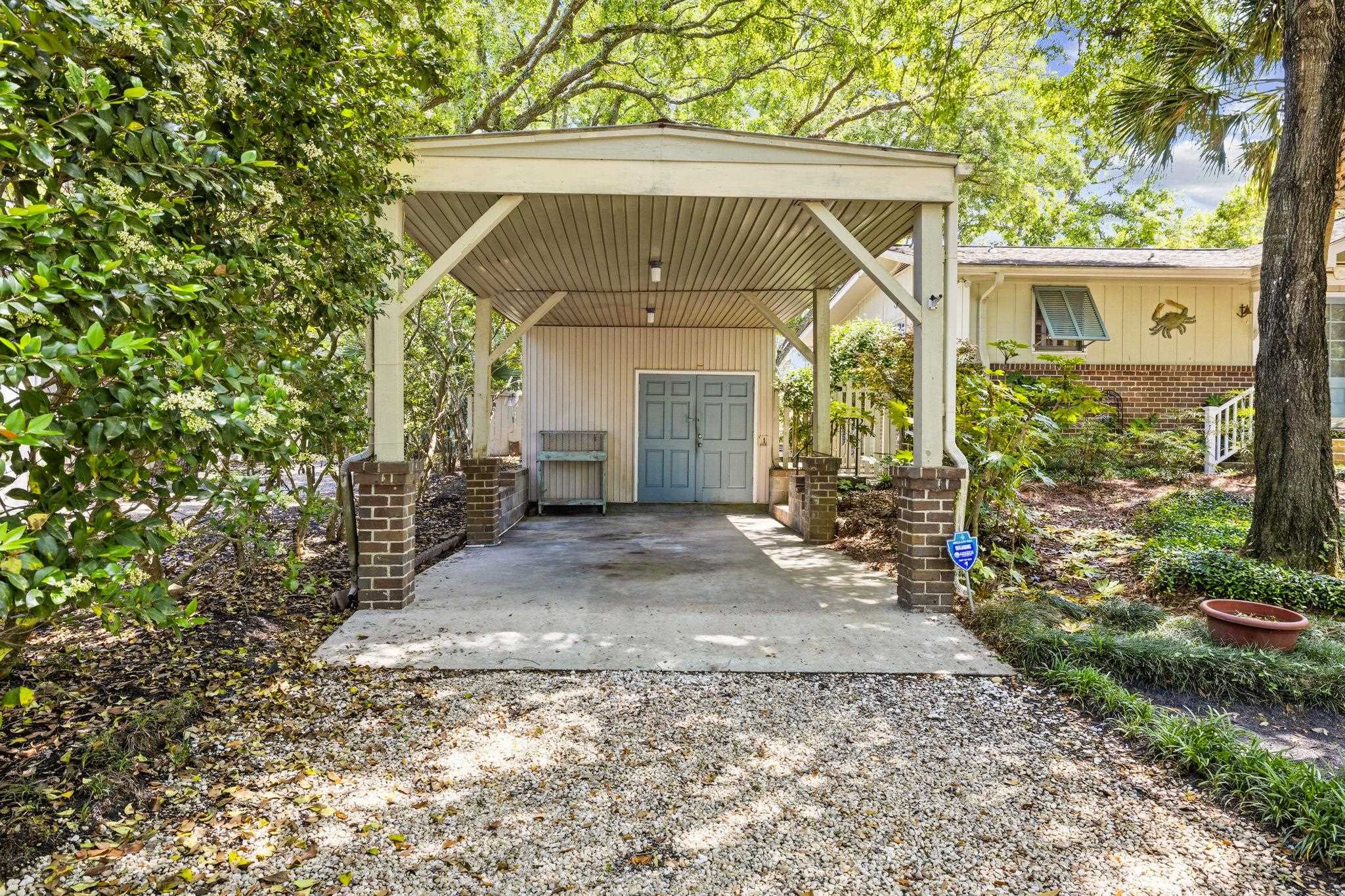 268 Lakeshore Dr.
