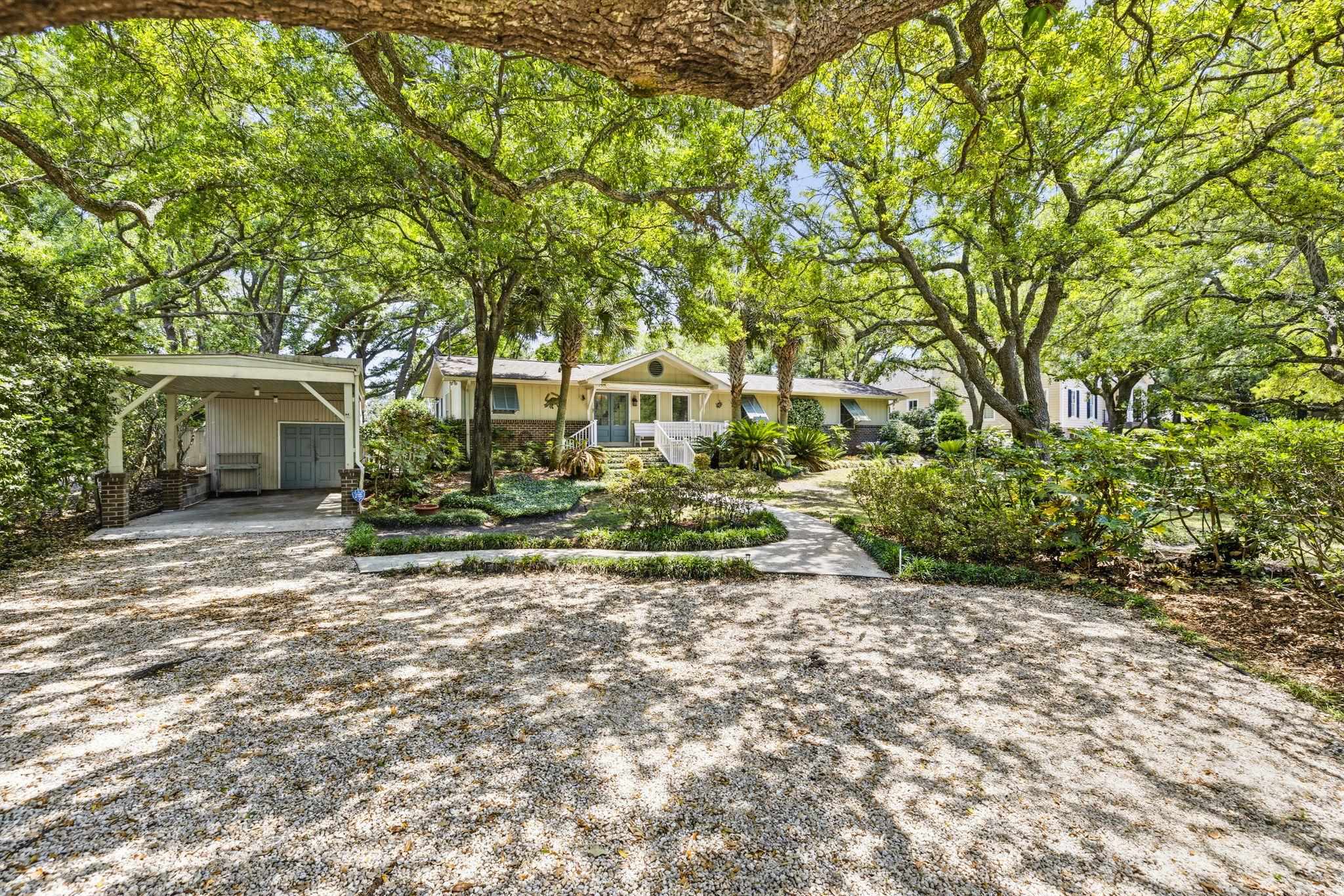 268 Lakeshore Dr.