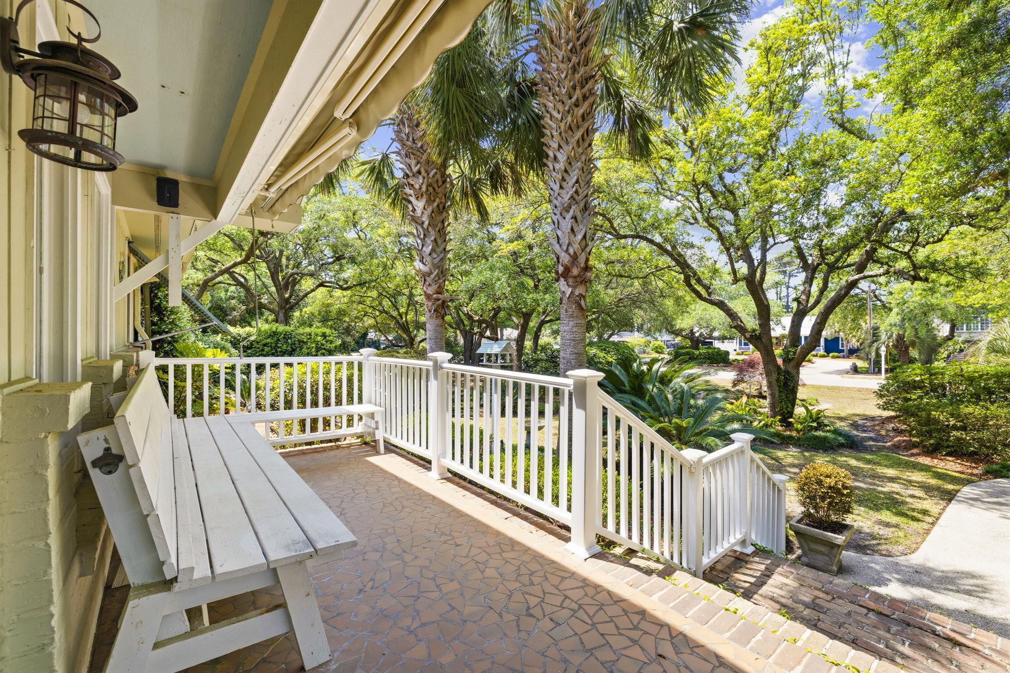 268 Lakeshore Dr.