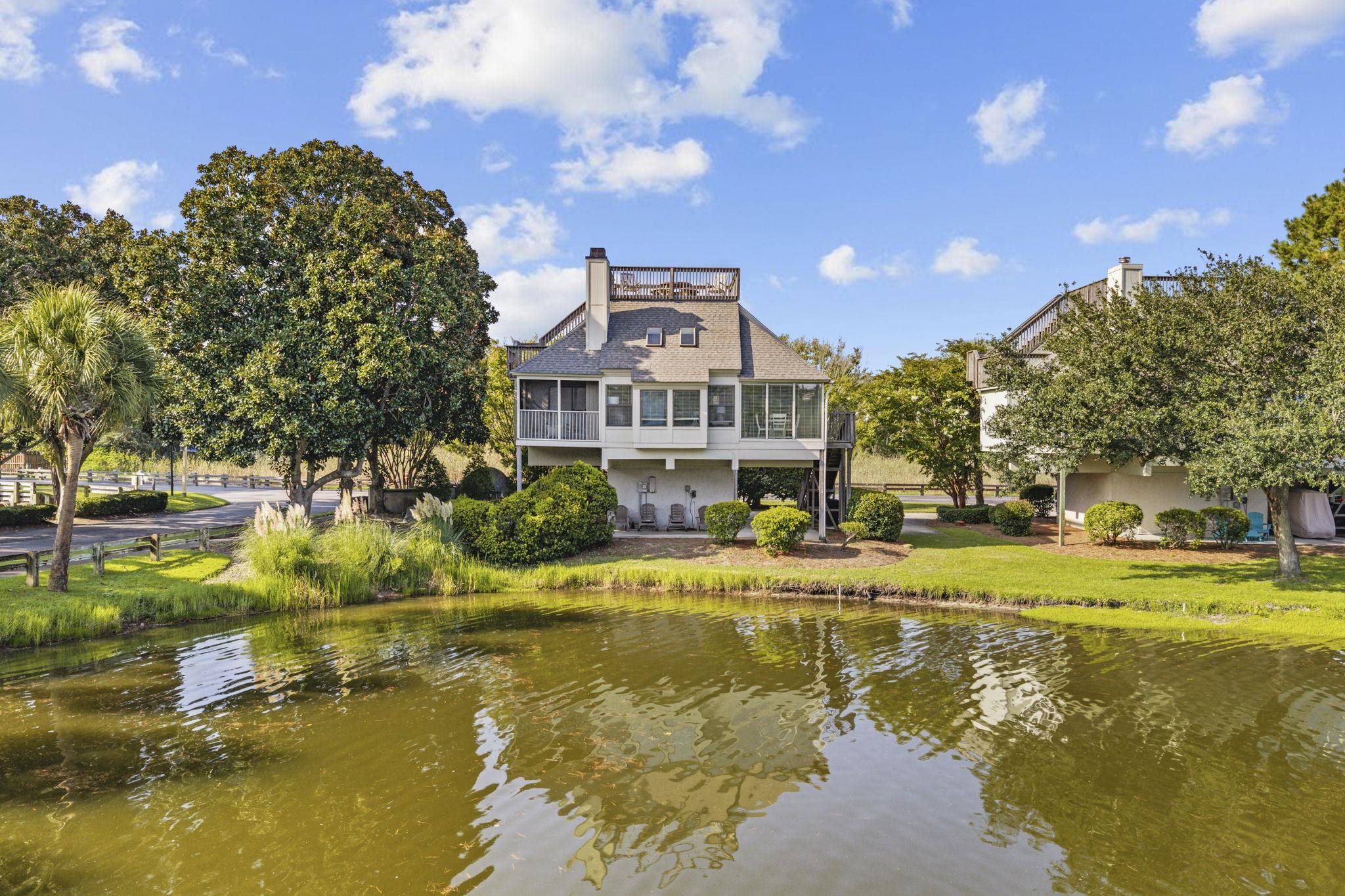 312 Retreat Beach Circle