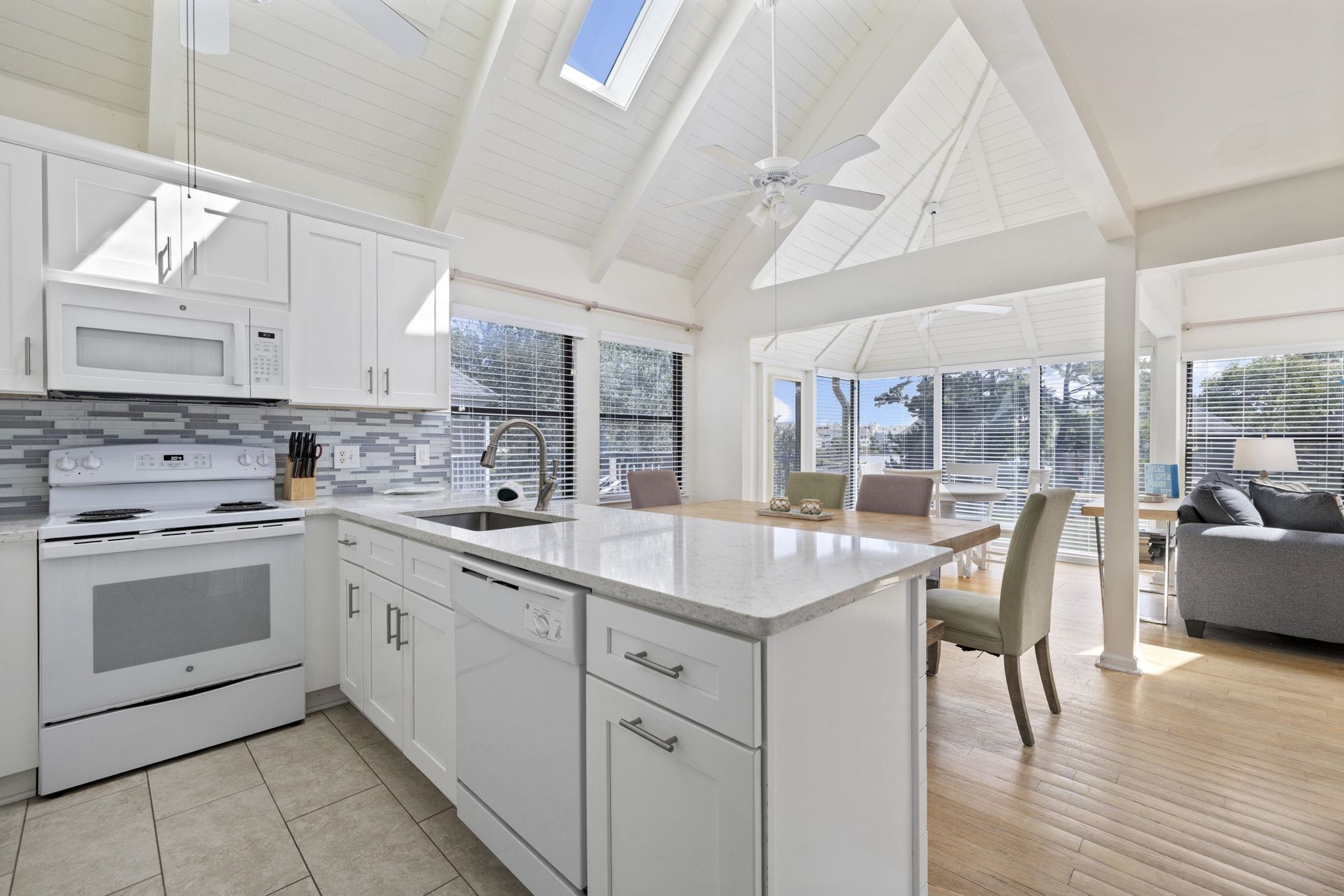 312 Retreat Beach Circle