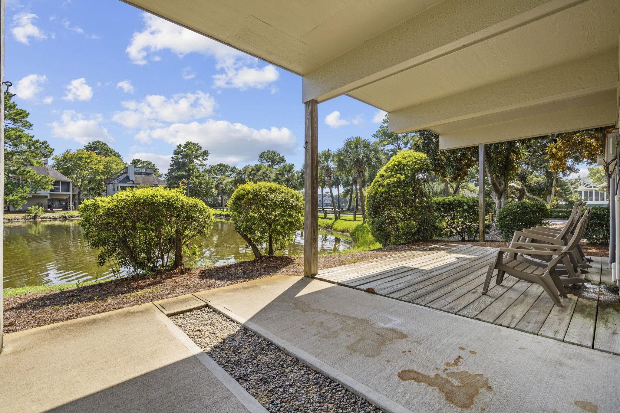 312 Retreat Beach Circle