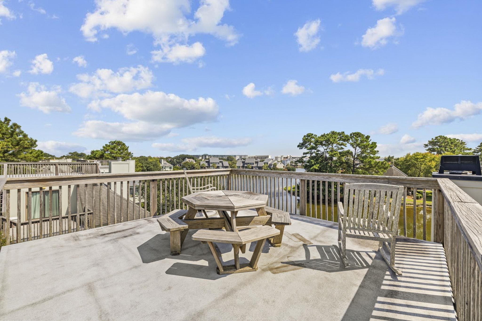 312 Retreat Beach Circle