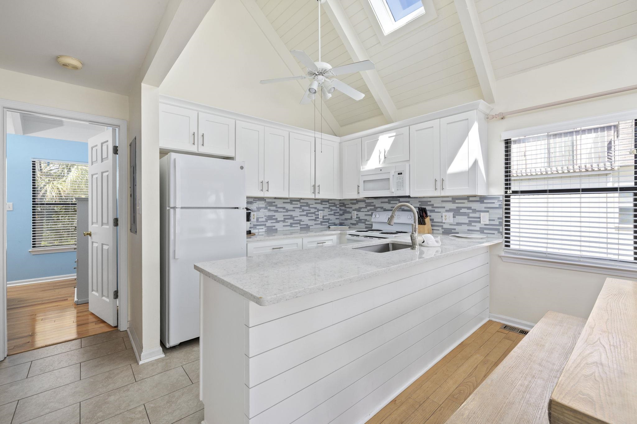 312 Retreat Beach Circle