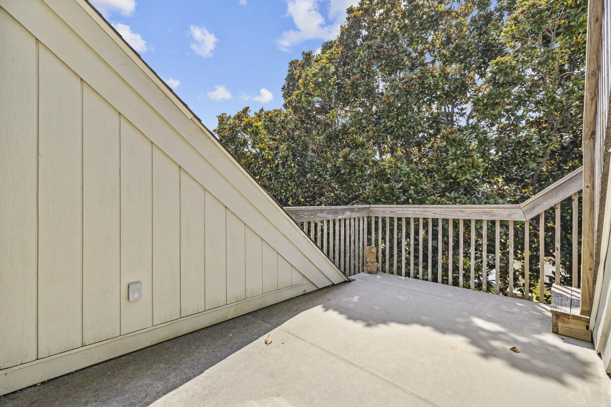 312 Retreat Beach Circle