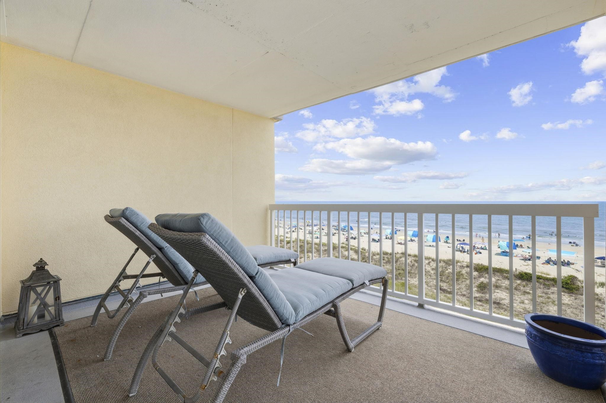 125 S Dunes Dr. Unit: 306
