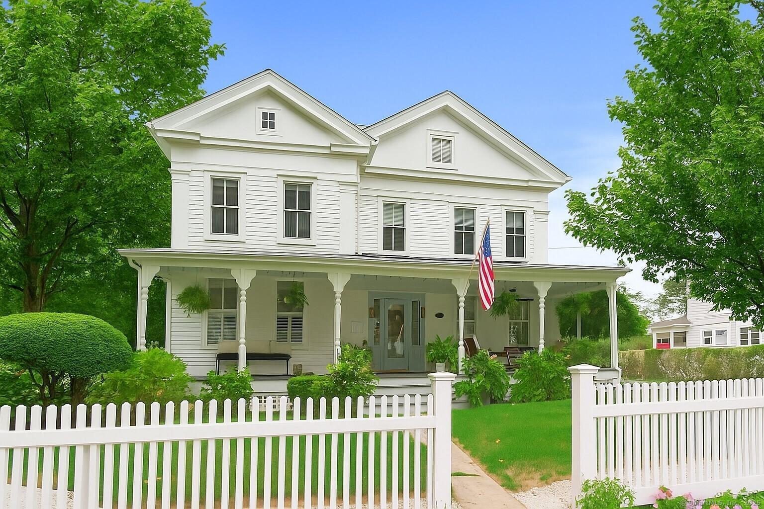 215 Old Post Road