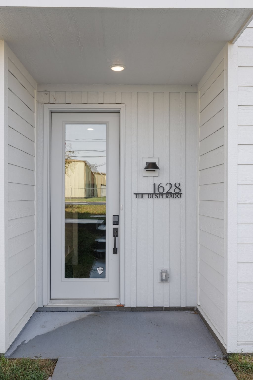 1628 County Hospital Rd Unit: The Desperado