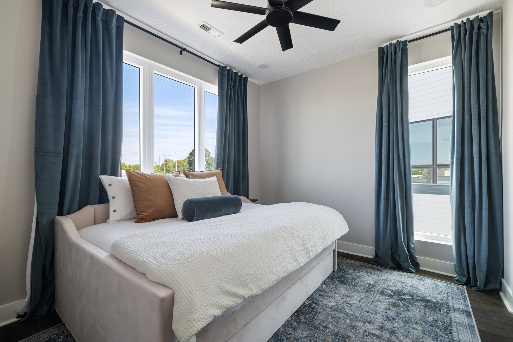 1628 County Hospital Rd Unit: The Desperado