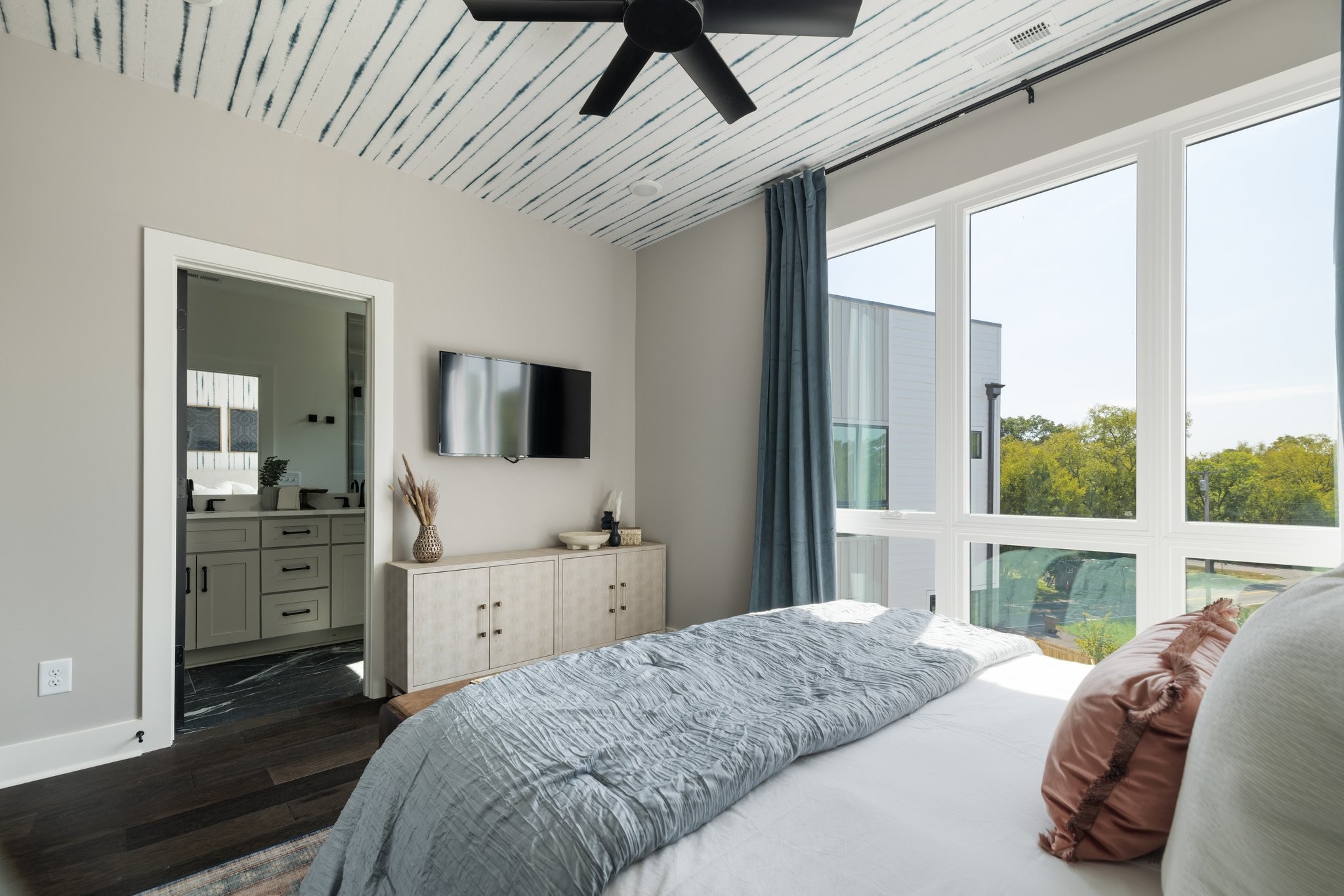 1628 County Hospital Rd Unit: The Desperado