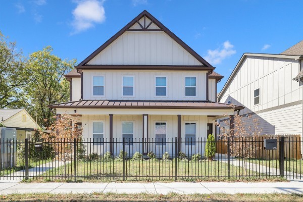 1219 14th Ave, S Unit: B