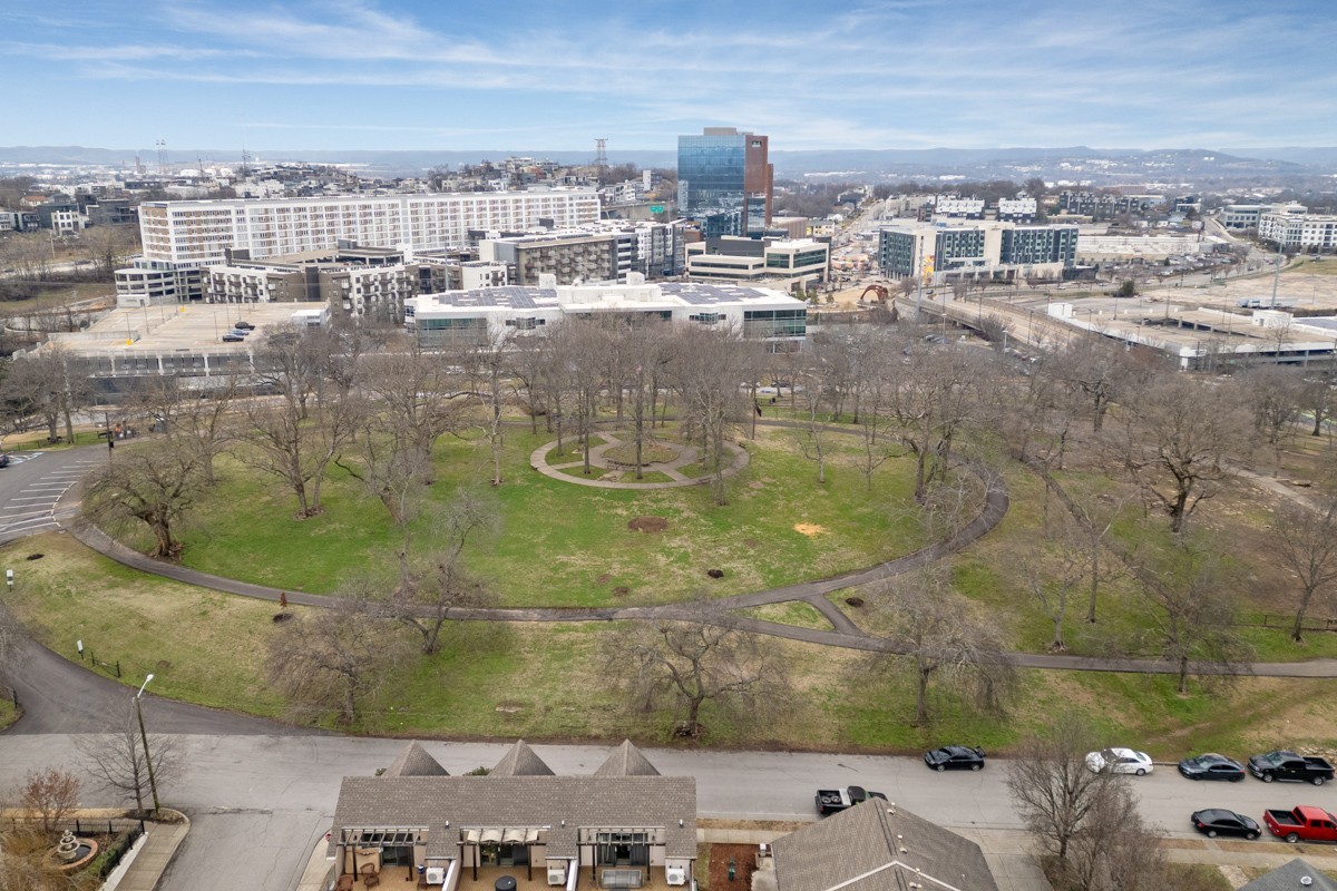 303 31st Ave, N Unit: 512