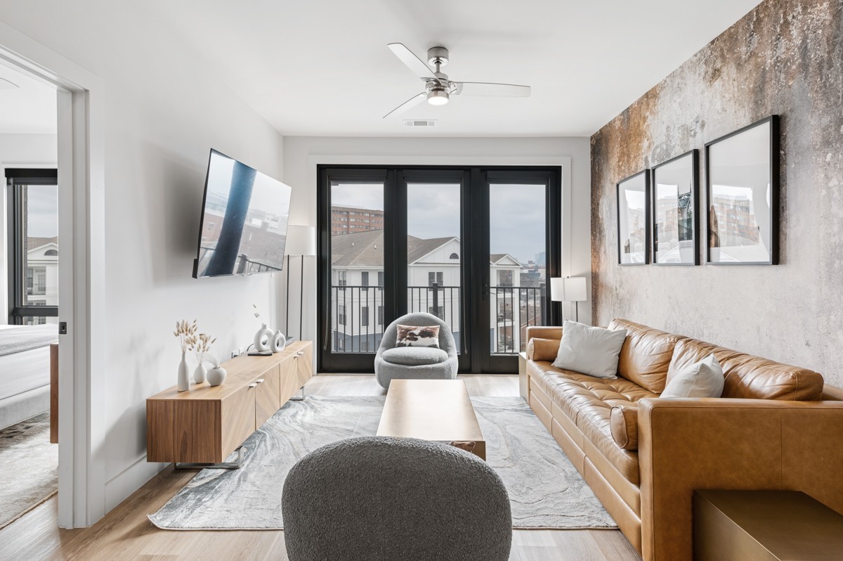 303 31st Ave, N Unit: 512