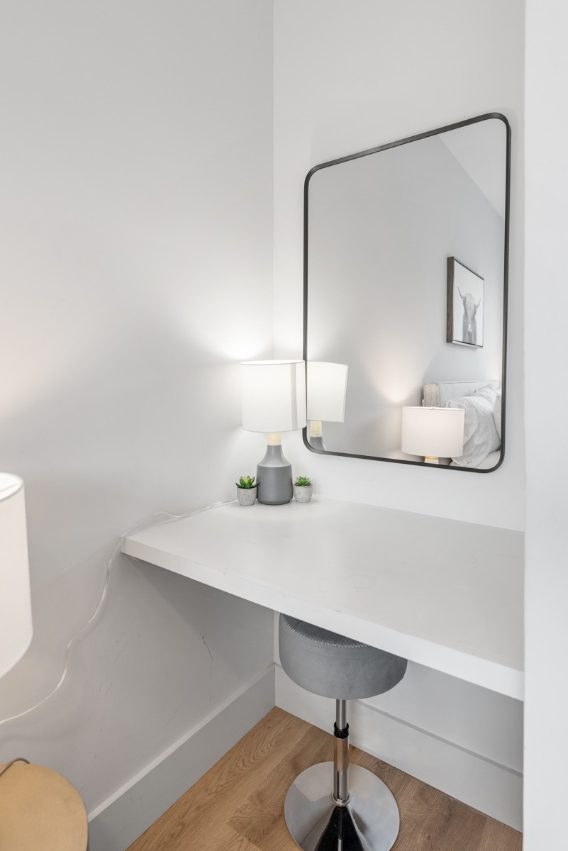 303 31st Ave, N Unit: 512